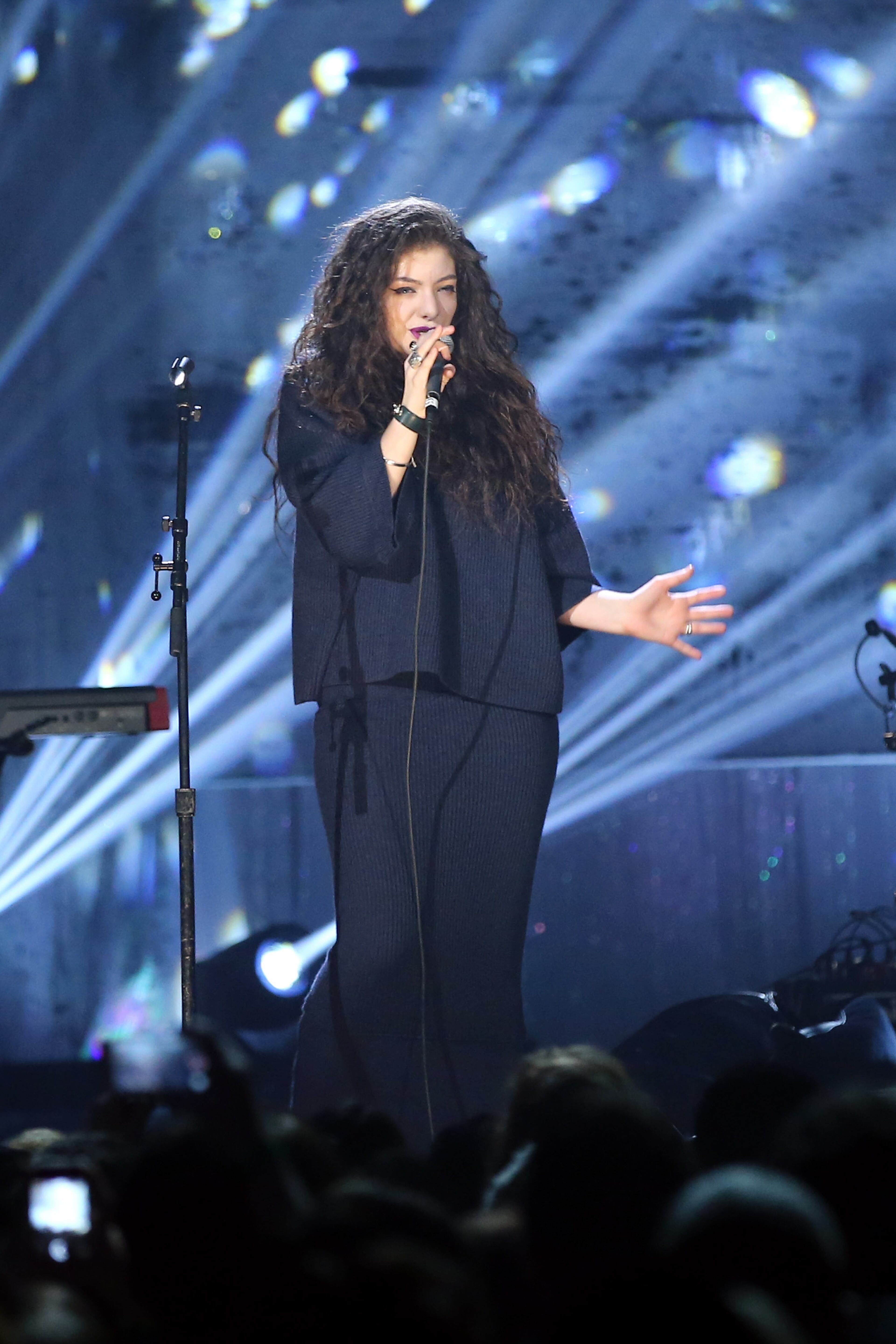 NEW YORK, NY - NOVEMBER 11: Lorde performs on stage during the VH1 "You Oughta Know In Concert" 2013 on November 11, 2013 at Roseland Ballroom in New York City. (Photo by Neilson Barnard/Getty Images)