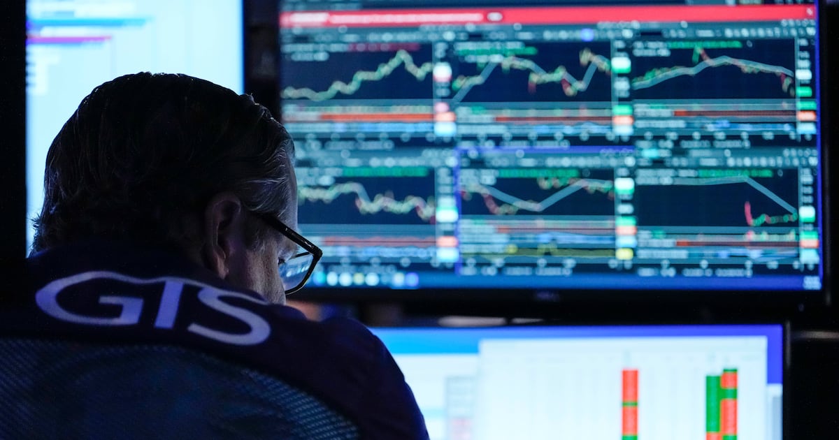 US stocks rush toward records, and Dow soars 1,000 as profits keep piling up and oil prices ease