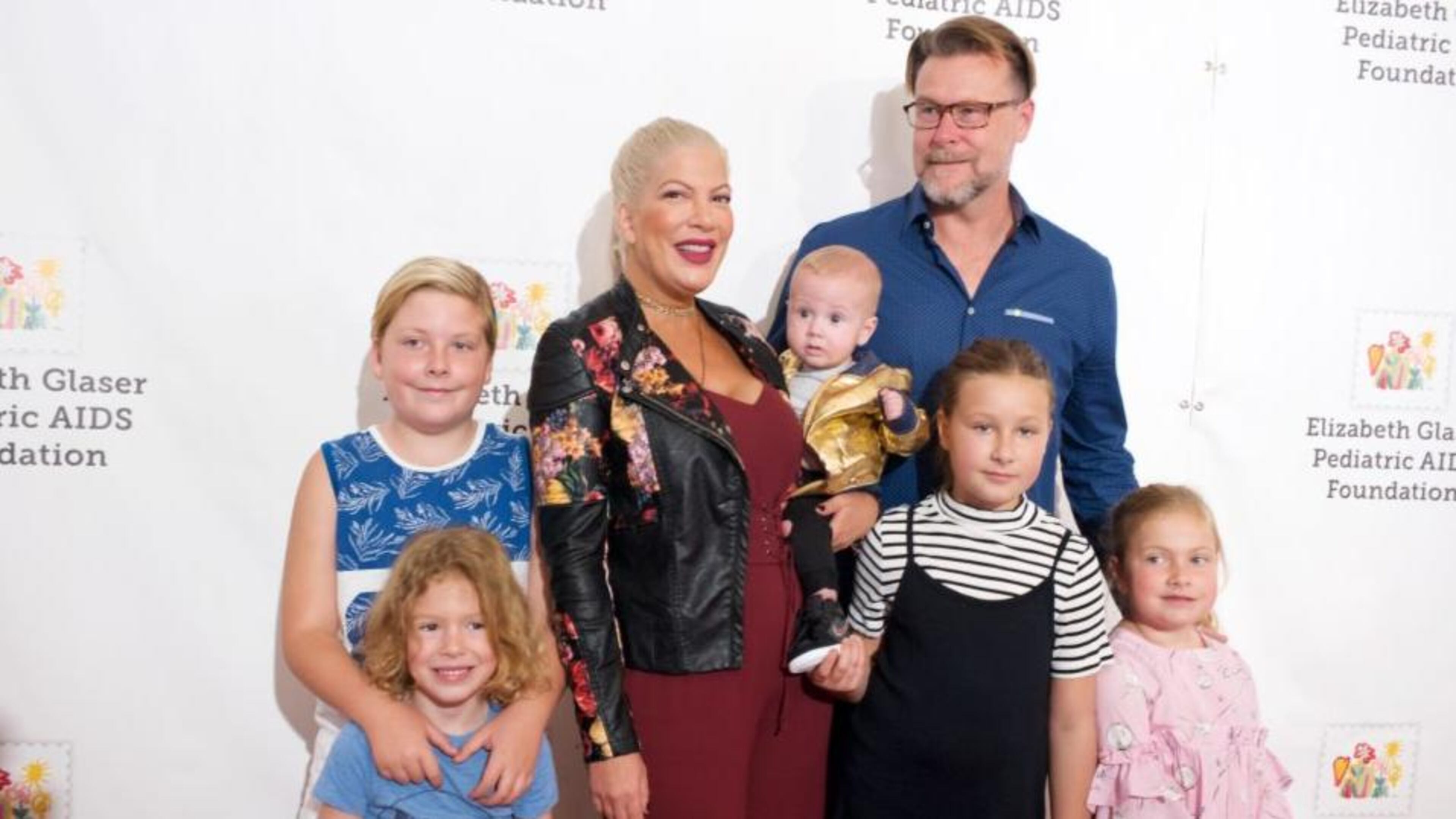 CULVER CITY, CA - OCTOBER 29: Tori Spelling, Dean McDermott and family attend The Elizabeth Glaser Pediatric AIDS Foundation's 28th Annual 'A Time For Heros' Family Festival at Smashbox Studios on October 29, 2017 in Culver City, California. (Photo by Earl Gibson III/WireImage)