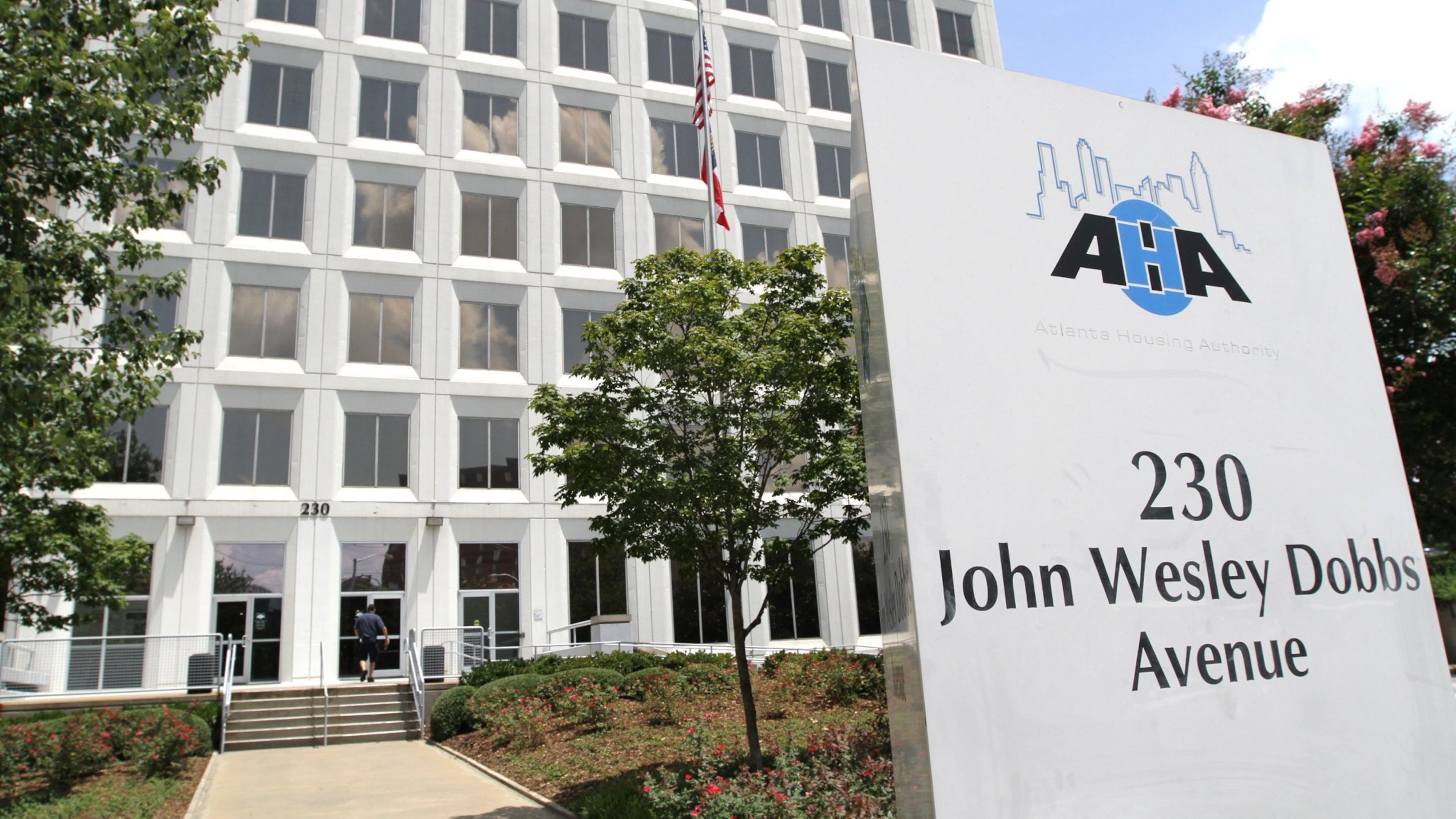 Atlanta Housing Authority officials dodged a federal salary cap on top execs by supplementing salaries from a little-known nonprofit, an AJC investigation found.