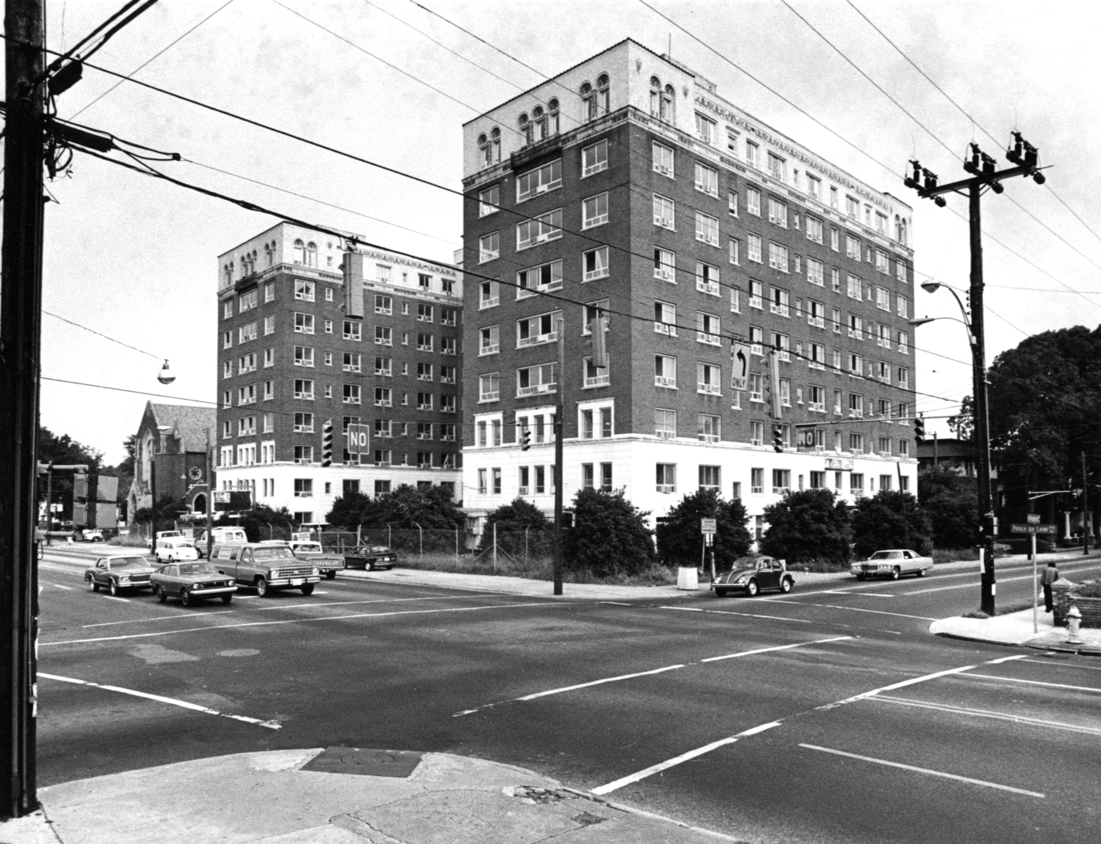 Old Briarcliff Hotel at the corner of Ponce de Leon and North Highland avenues. Photo taken July 14, 1980. (STEVE DEAL/AJC staff)
