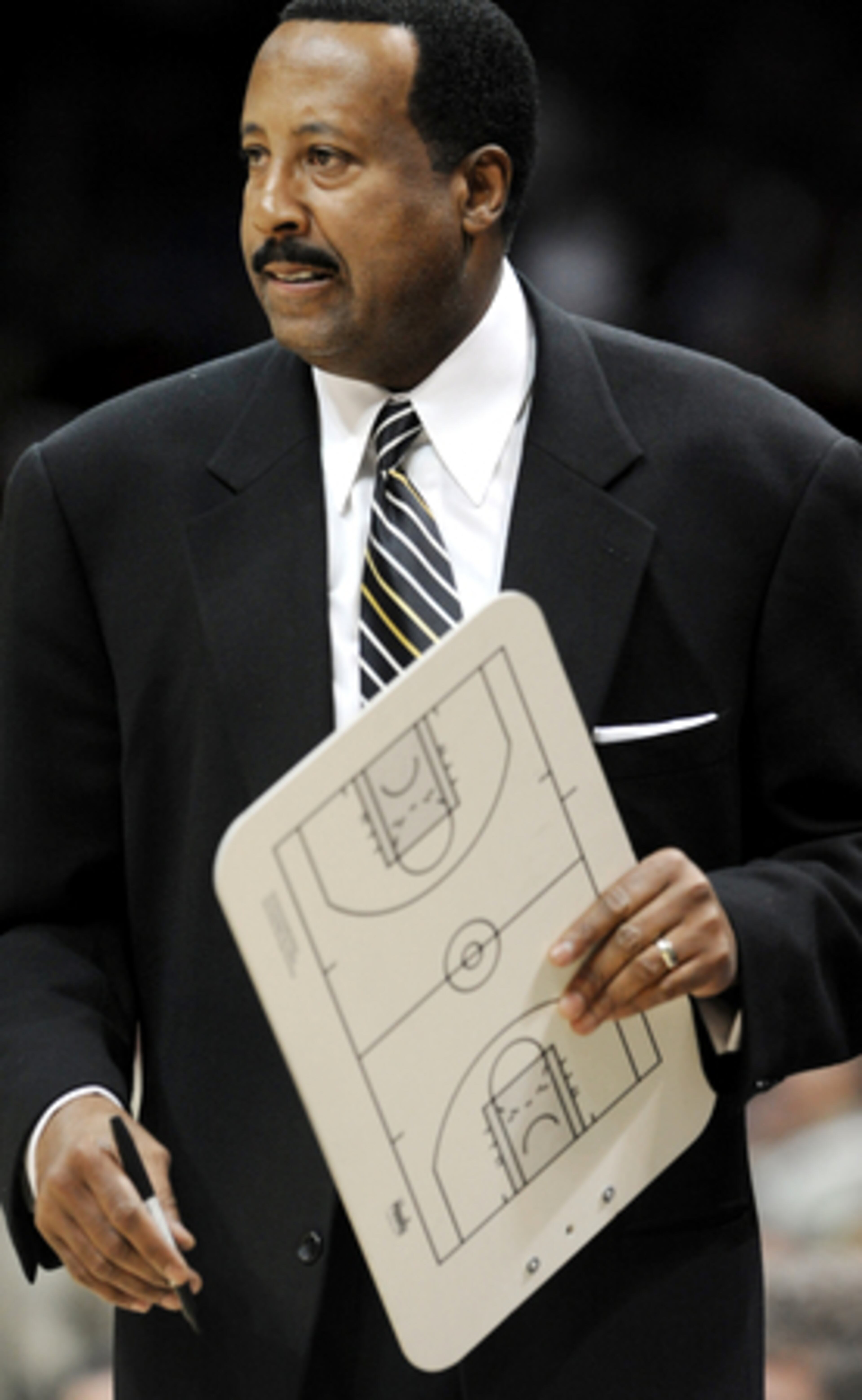 Hawks coach Mike Woodson plots strategy.