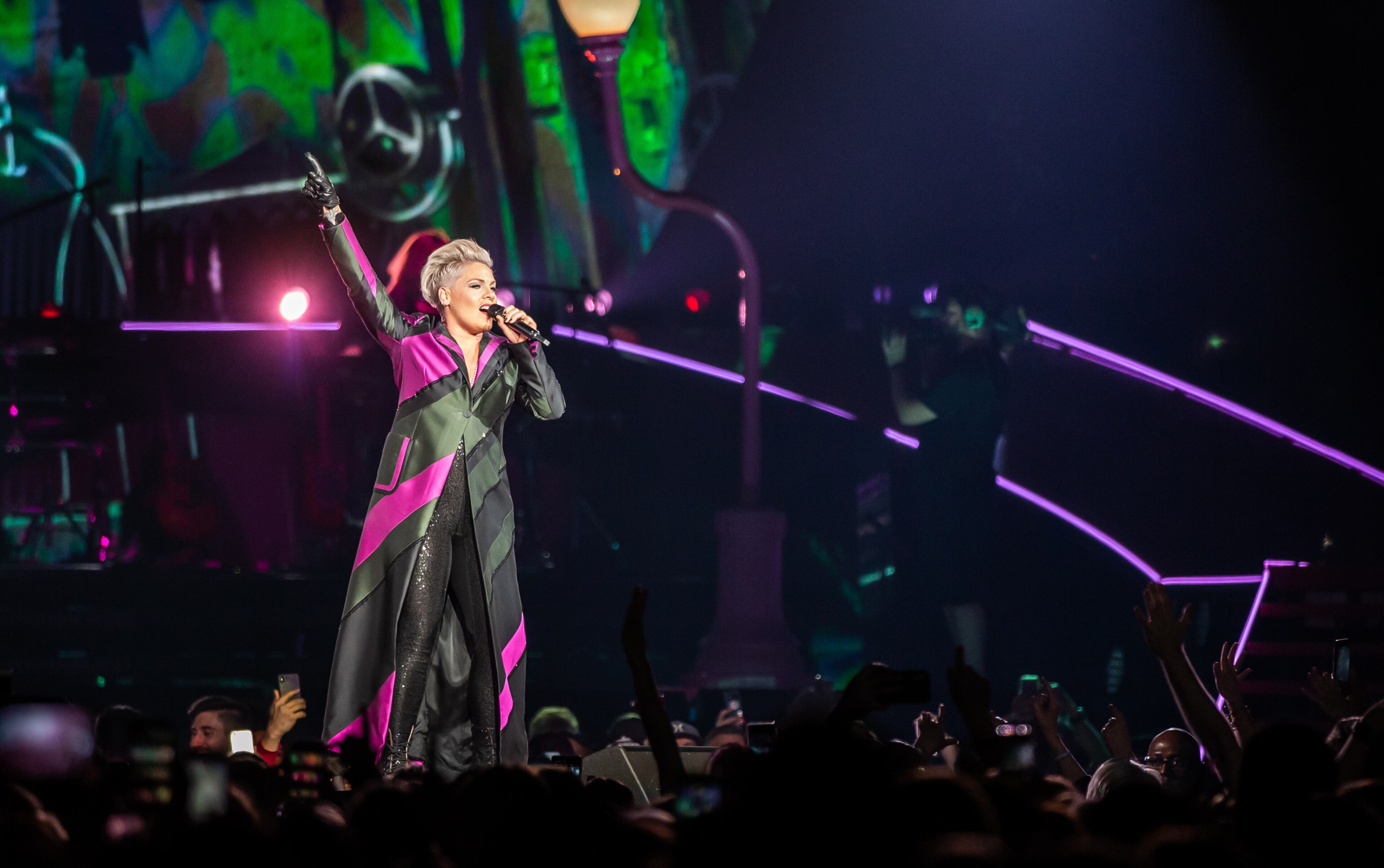 P!nk @ State Farm Arena 3.12.19