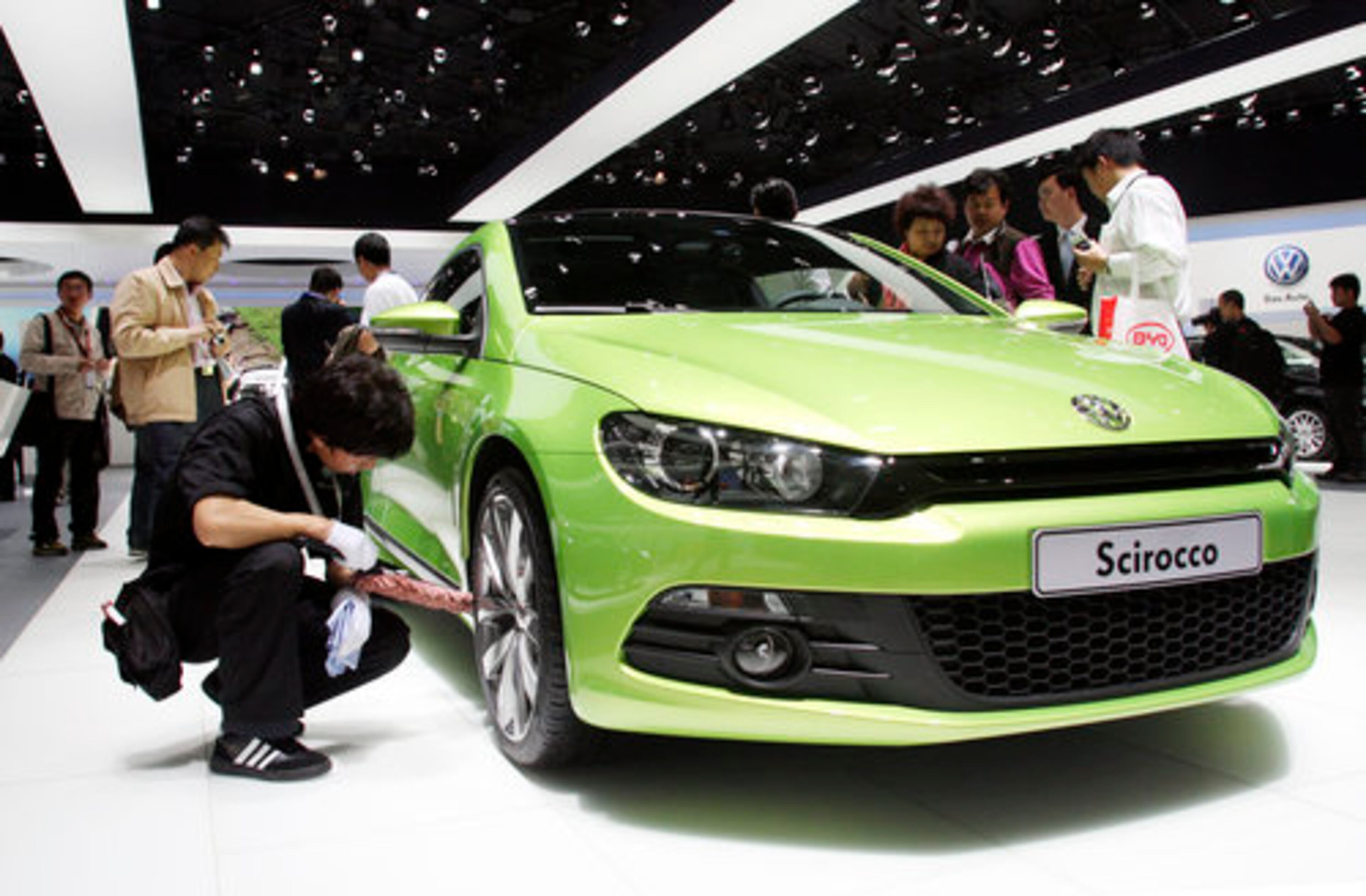 A Volkswagen AG Scirocco vehicle is displayed.