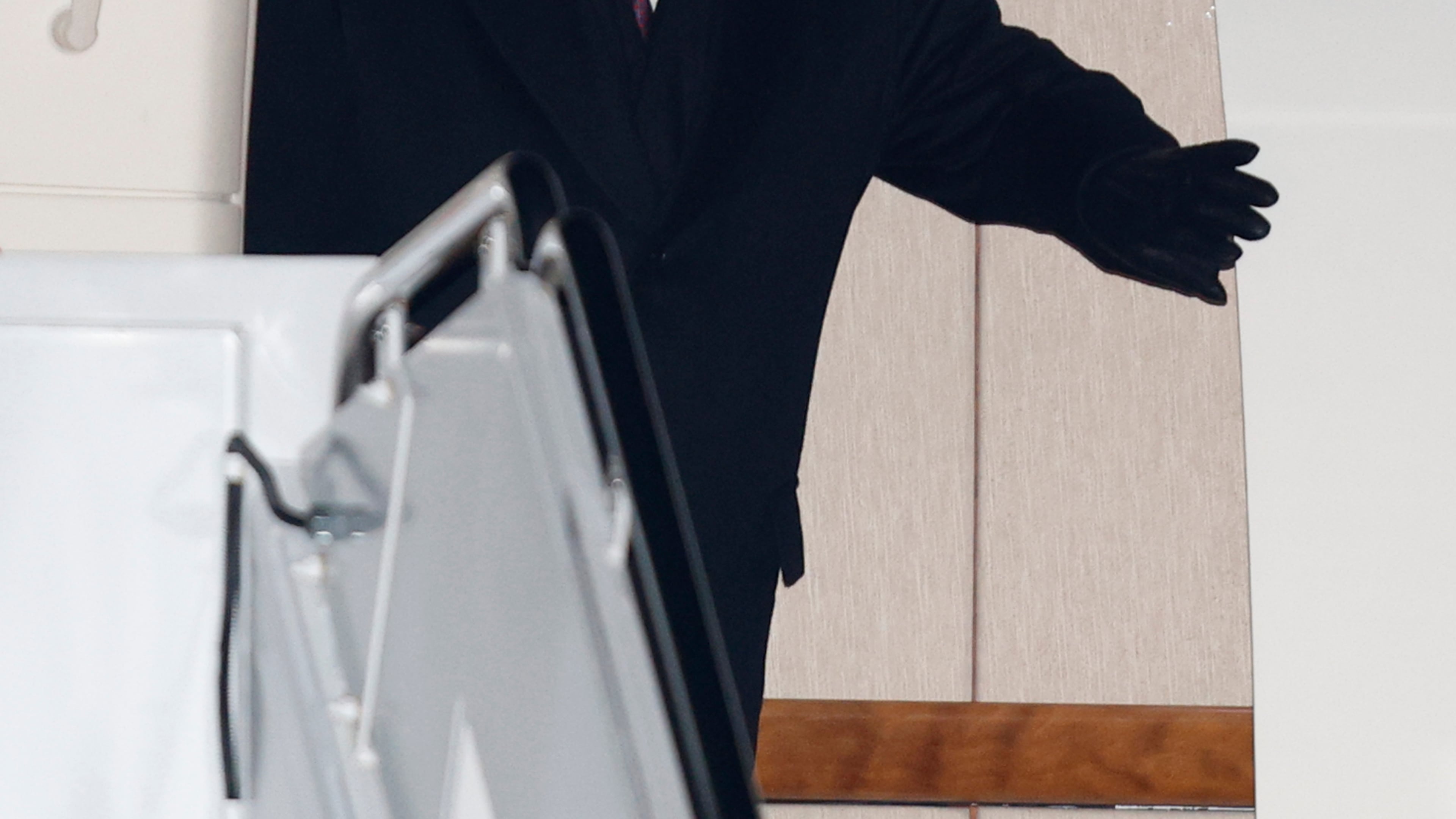 President Donald Trump arrives on Air Force One at Joint Base Andrews, Md., Thursday, Jan. 22, 2026, after returning from the World Economic Forum in Davos.(AP Photo/Luis M. Alvarez)