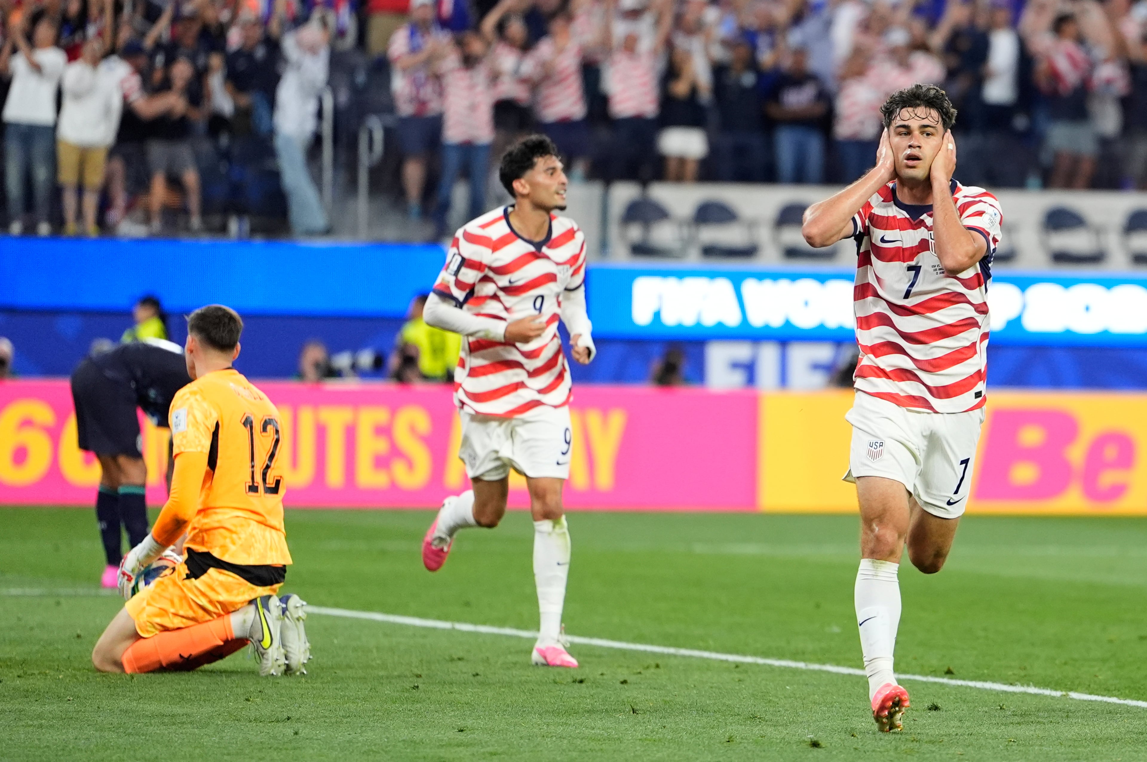 APTOPIX Paraguay US WCup Soccer