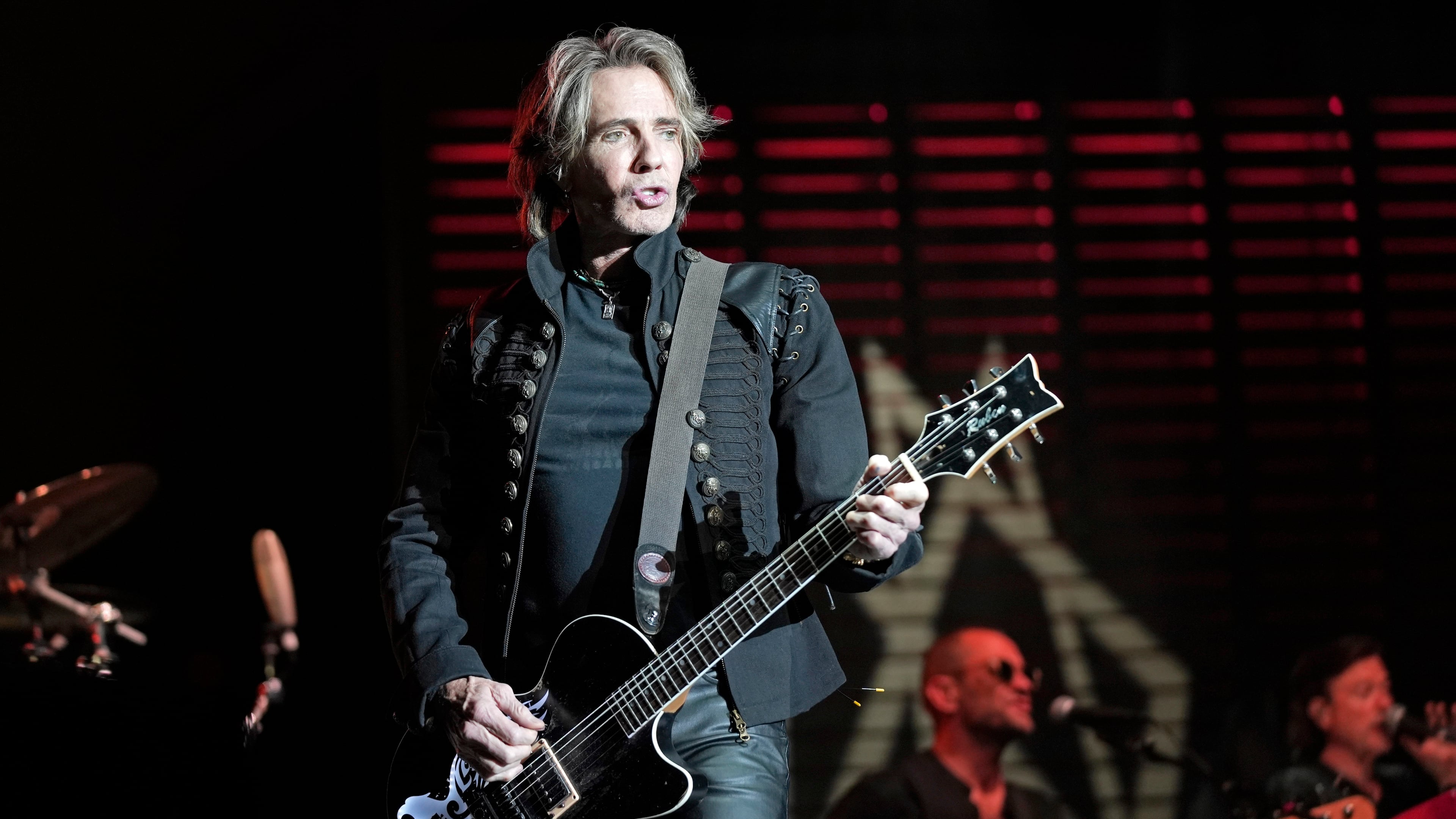 Rick Springfield, who is in concert at Atlanta Symphony Hall on Feb. 17, performs in 2023 at RiverEdge Park in Aurora, Ill. (Photo by Rob Grabowski/Invision/AP)