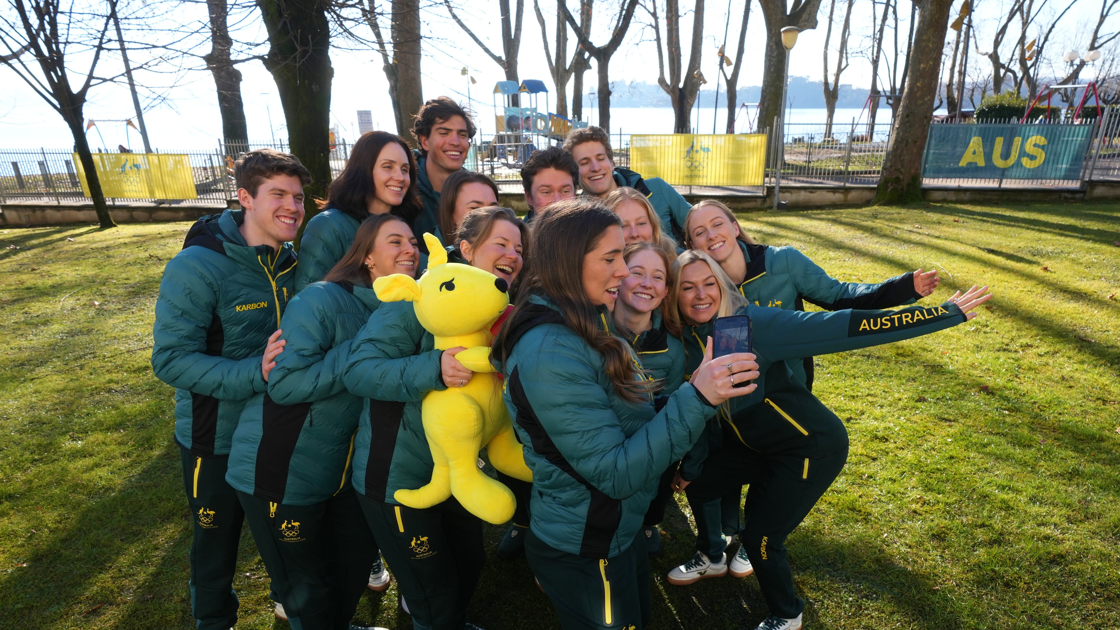 Australia's winter olympic athletes pose for photographers at the AIS European Training Centre in Gavirate, on the Varese lake, northern Italy, Monday, Jan. 26, 2026. (AP Photo/Antonio Calanni)