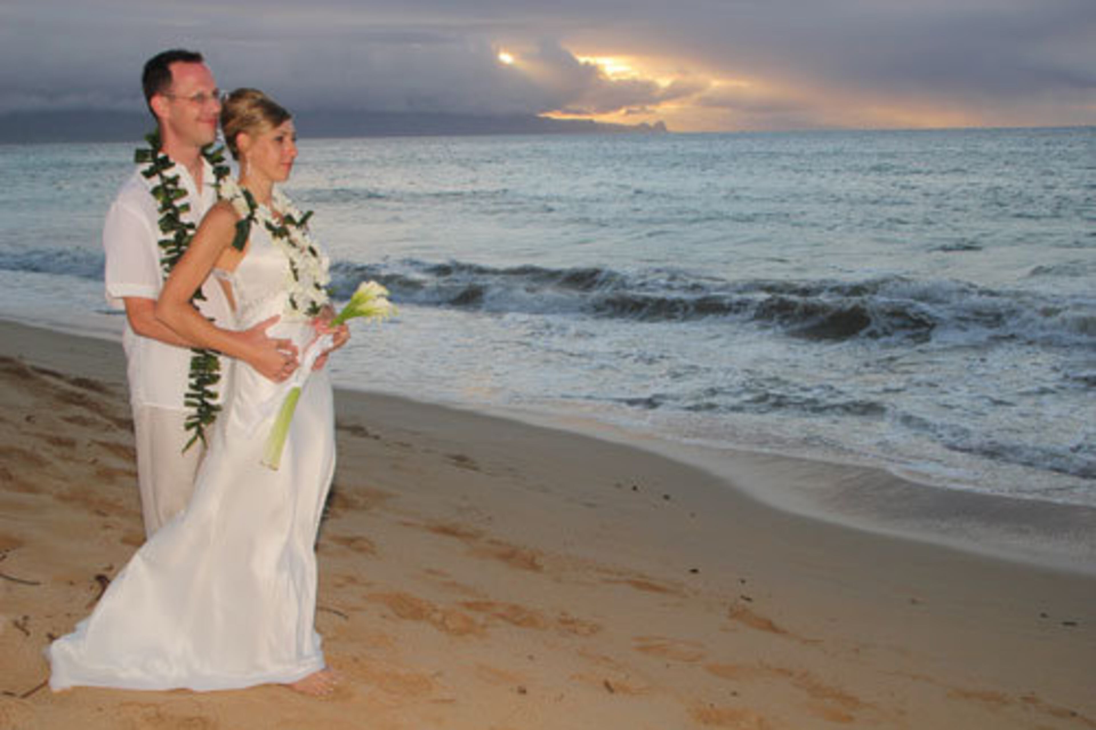 Bill and Alena Zawrotny were married on July 16, 2011 in Paia, Maui.