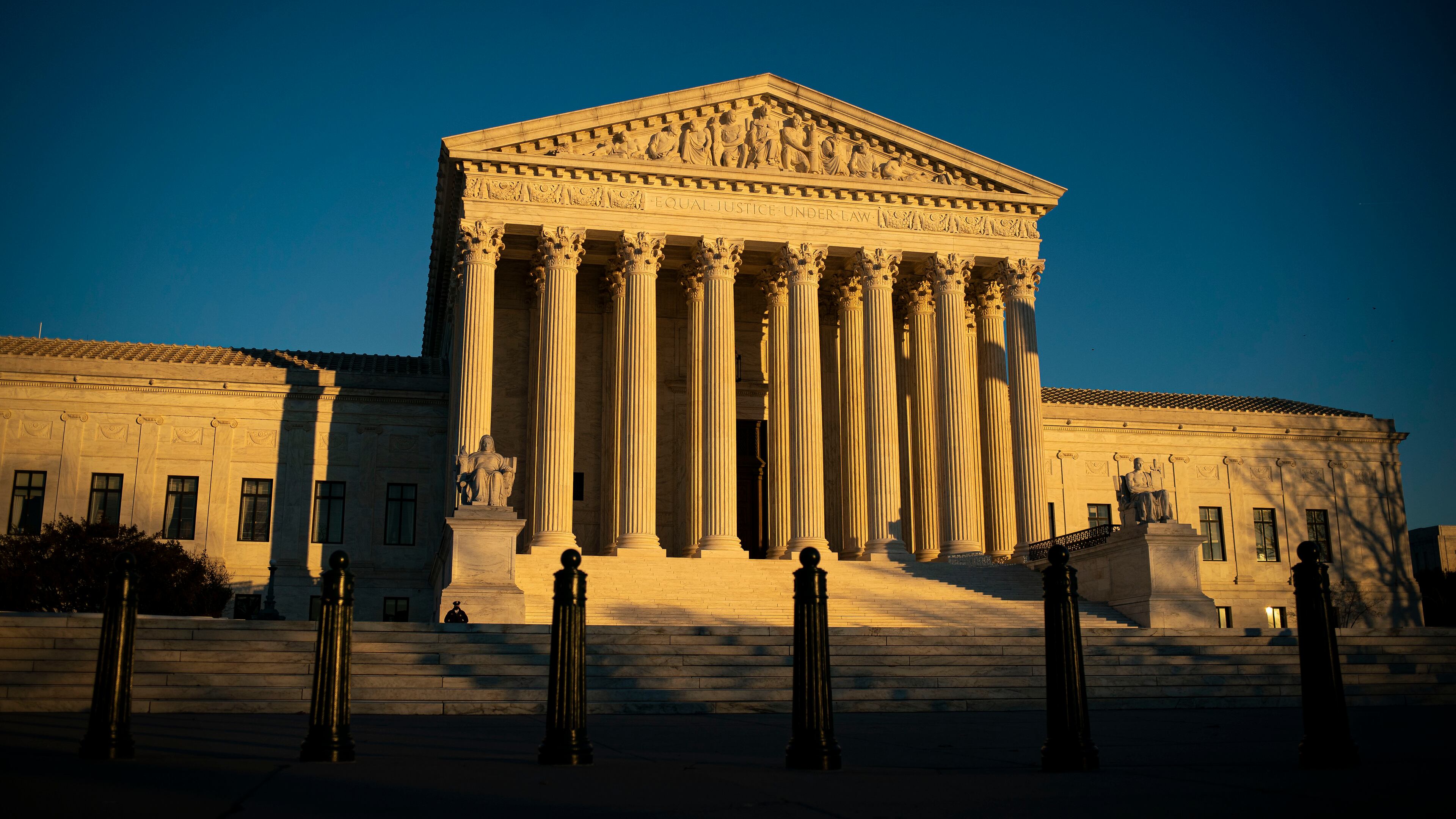 The U.S. Supreme Court on Monday refused a rural Nevada church’s request to enter a legal battle over the government’s authority to limit the size of religious gatherings amid the COVID-19 pandemic — after the church won an appeals court ruling last month that found Nevada’s restrictions unconstitutional. (Al Drago/The New York Times)