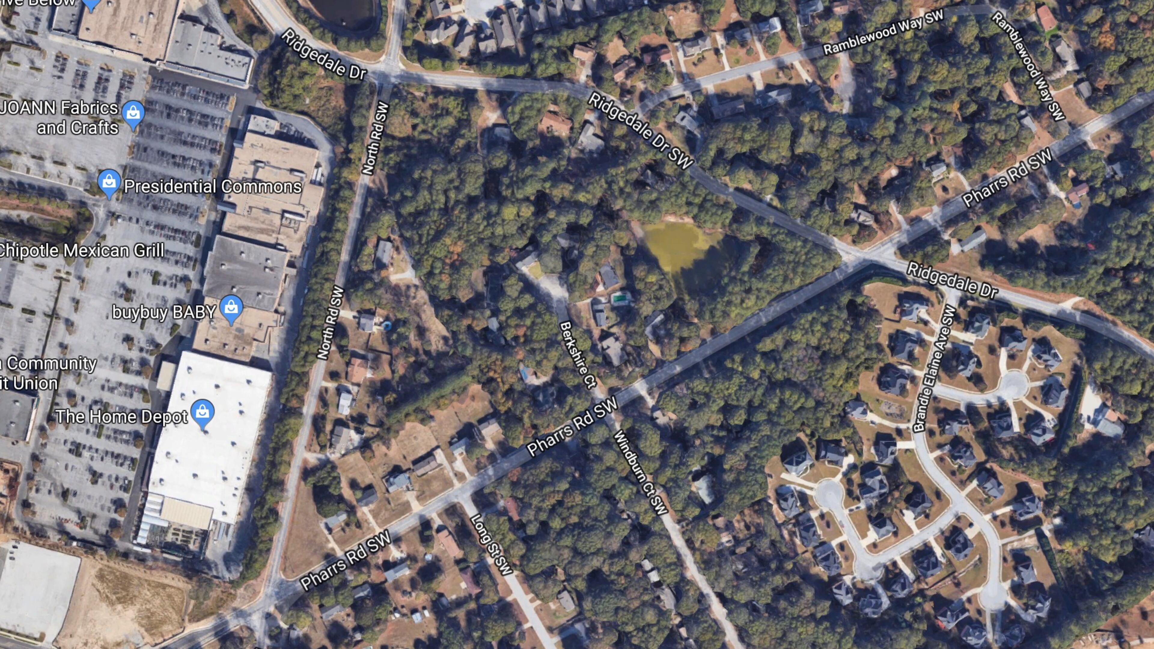 Gwinnett Commissioners recently approved a contract for a roundabout at Ridgedale Drive and Pharrs Road and a turn lane at the intersection of North Road and Ridgedale Drive in Snellville. (Google Maps)