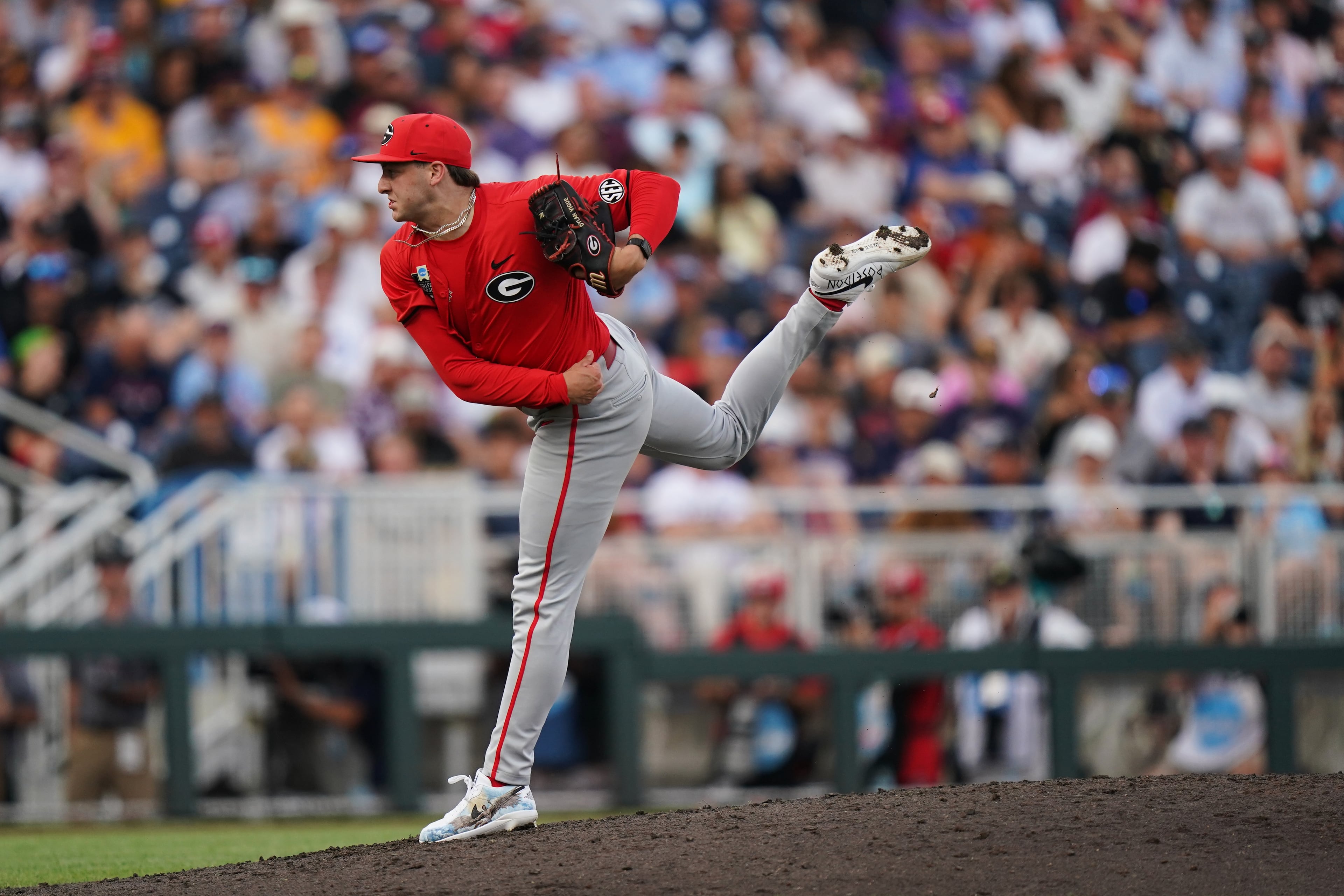 Georgia pitcher Dylan Vigue (27) throws off the mound during an NCAA baseball College World Series elimination game against Texas, Tuesday, June 16, 2026 in Omaha, Neb. Georgia won 2-0. (AP Photo/Vera Nieuwenhuis)