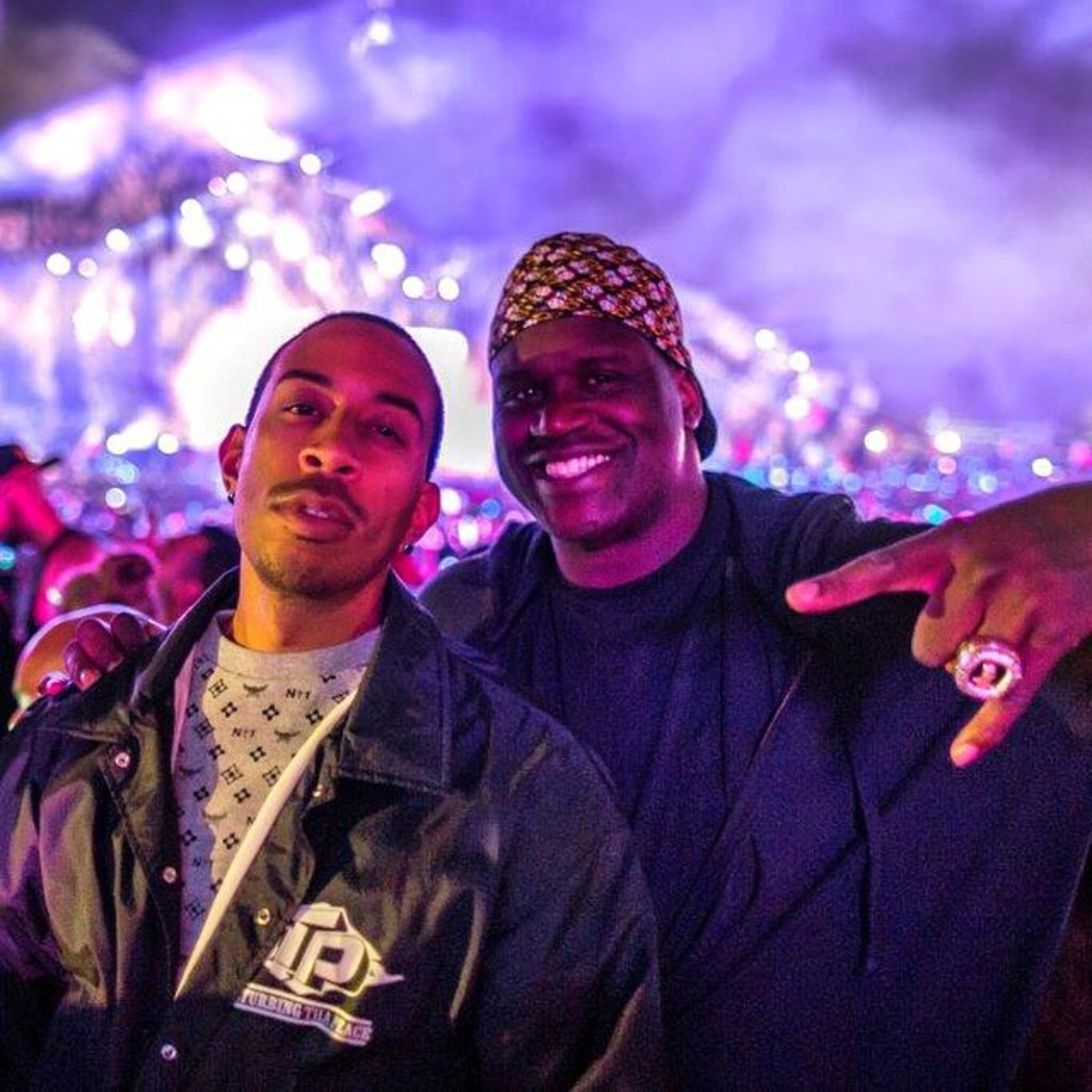 travelelectric: Dr. @shaq and @ludacris got their plur on at the @livmiami viewing deck at #TomorrowWorld