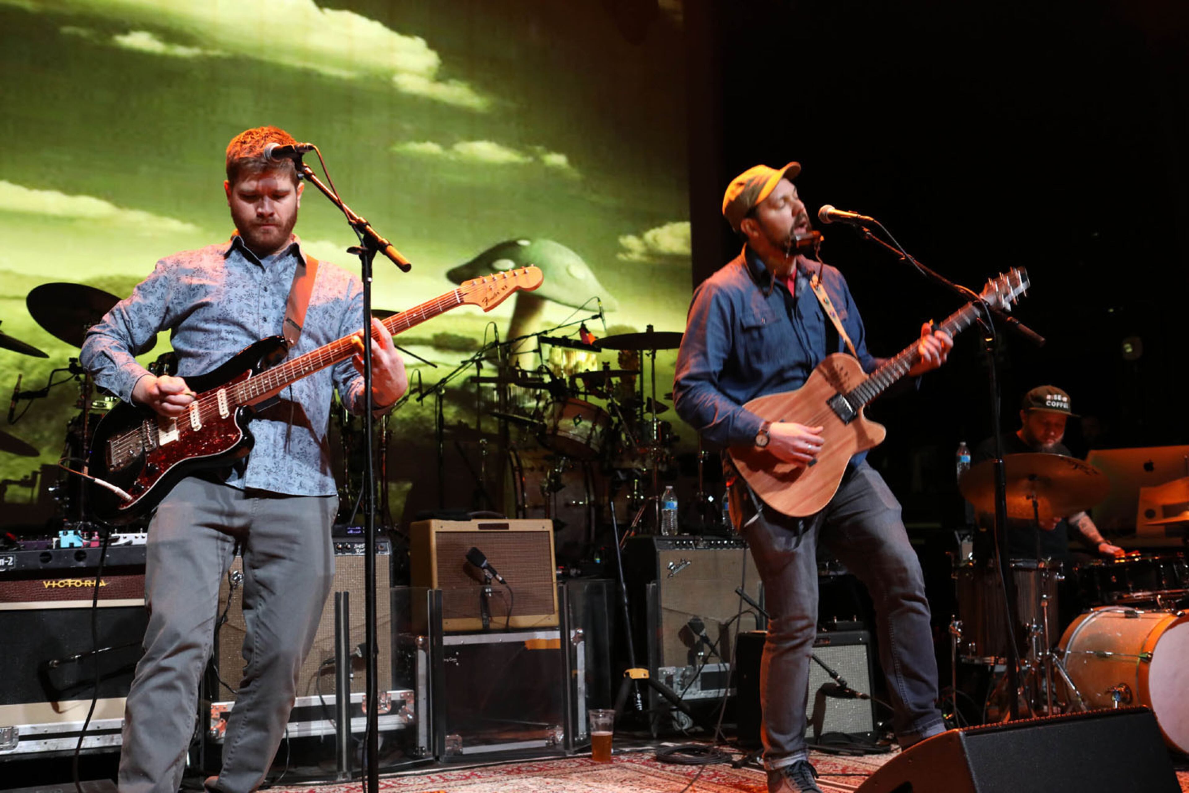 -- Pressing Strings
The Allman Betts Band played to a near sellout crowd on Monday, December 30, 2019 at the Buckhead Theatre.
Robb Cohen Photography & Video /RobbsPhotos.com