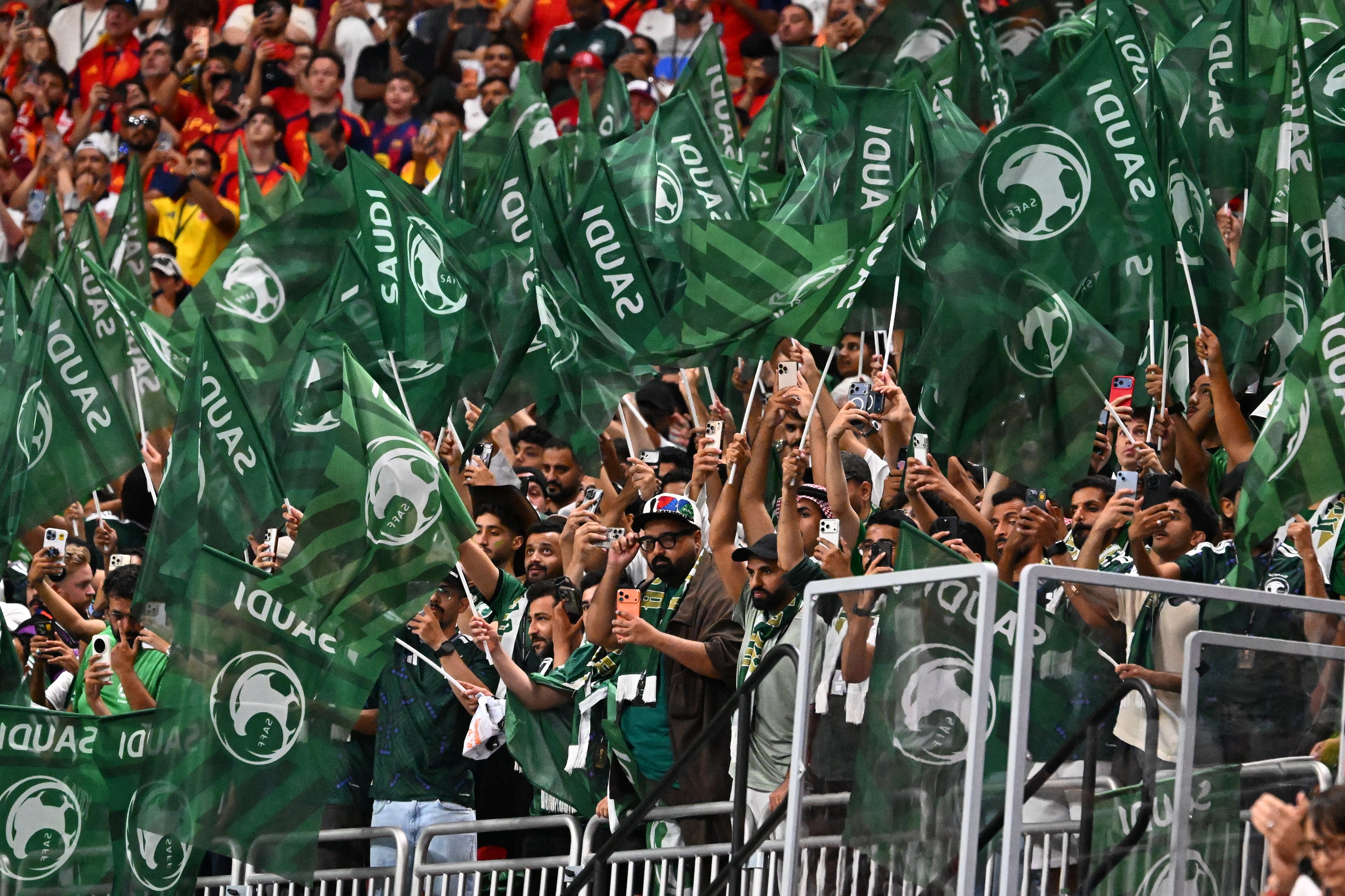 Fans of Saudi Arabia get ready for the Spain vs. Saudi Arabia World Cup match Sunday, June 21, 2026, at Atlanta Stadium. (Hyosub Shin/AJC)