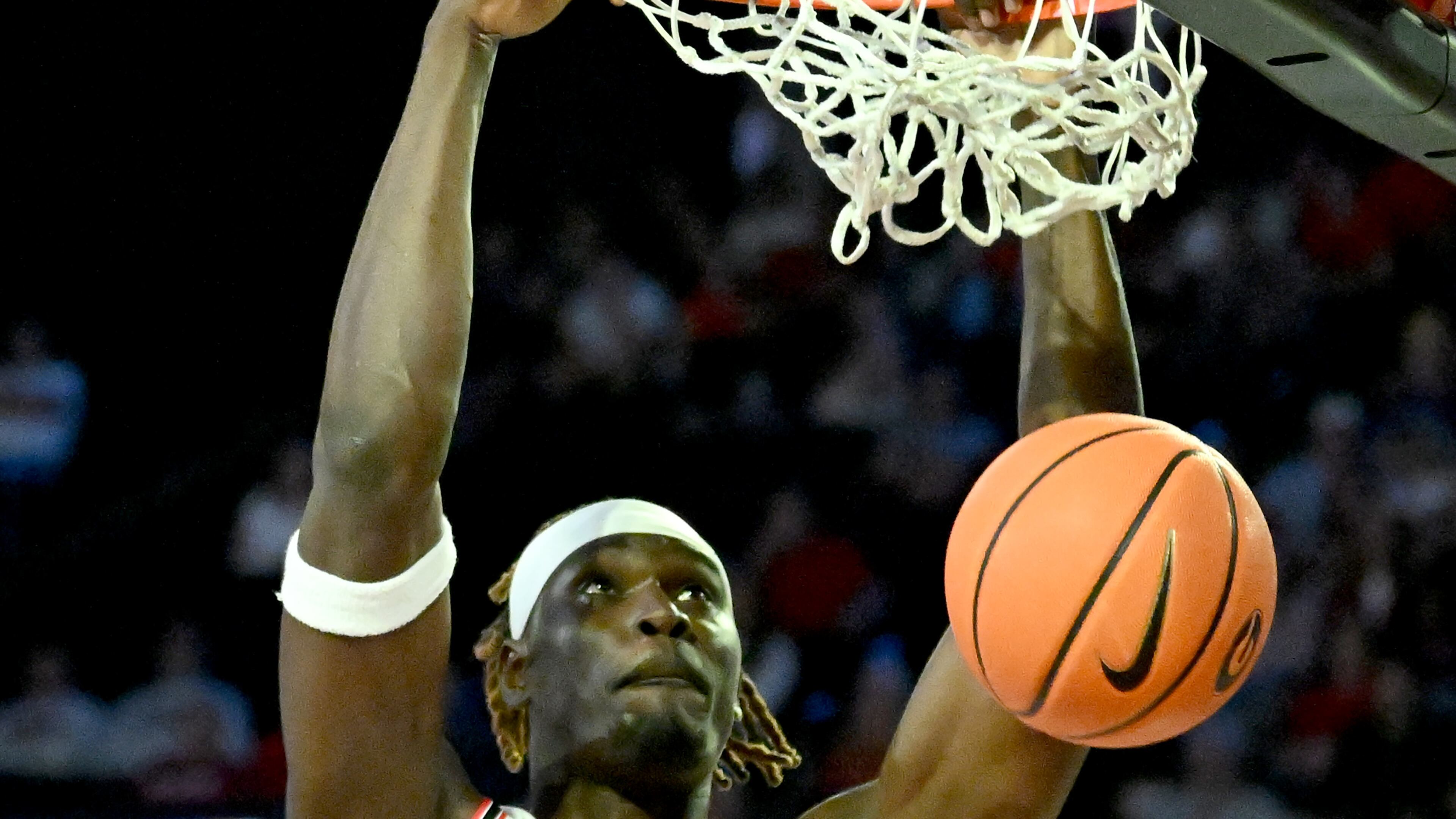 Georgia center Somto Cyril (6) dunks the ball during the first half of an NCAA college basketball game at Stegeman Coliseum, Wednesday, February 5, 2025, in Athens. (Hyosub Shin / AJC)