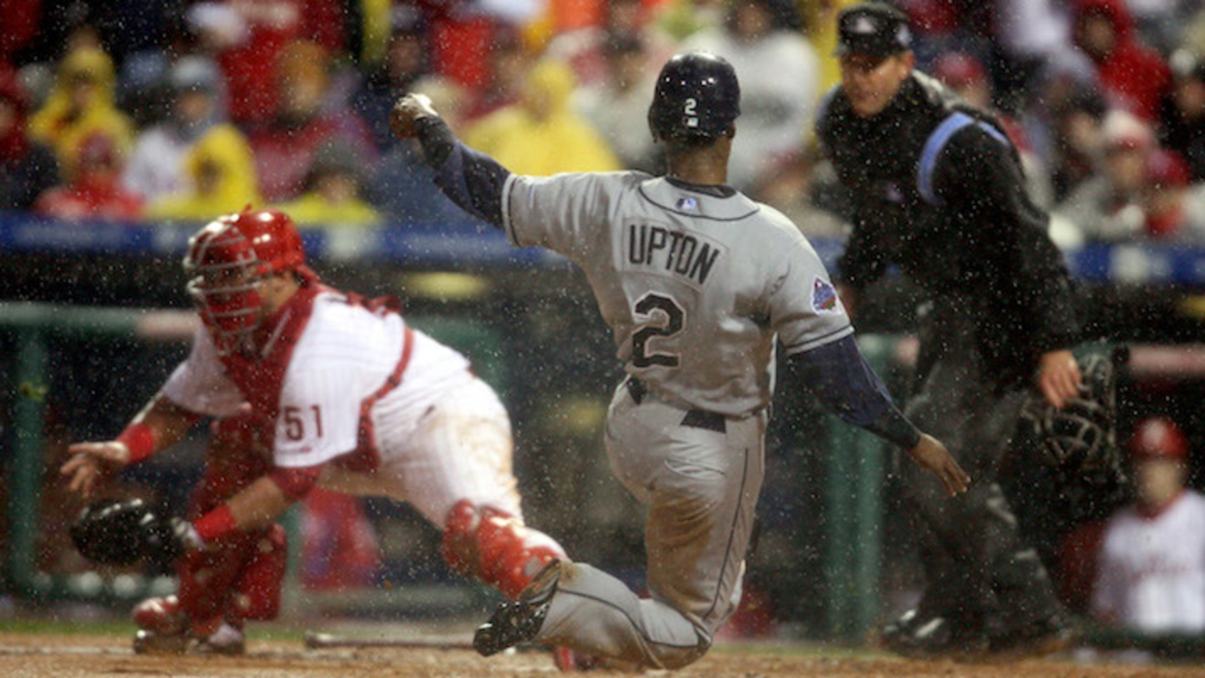 Tampa Bay Rays B.J. Upton scores on a Carlos Pena single to left center against the Philadelphia Phillies on Oct. 27, 2008. (Gary W. Green/Orlando Sentinel/TNS)