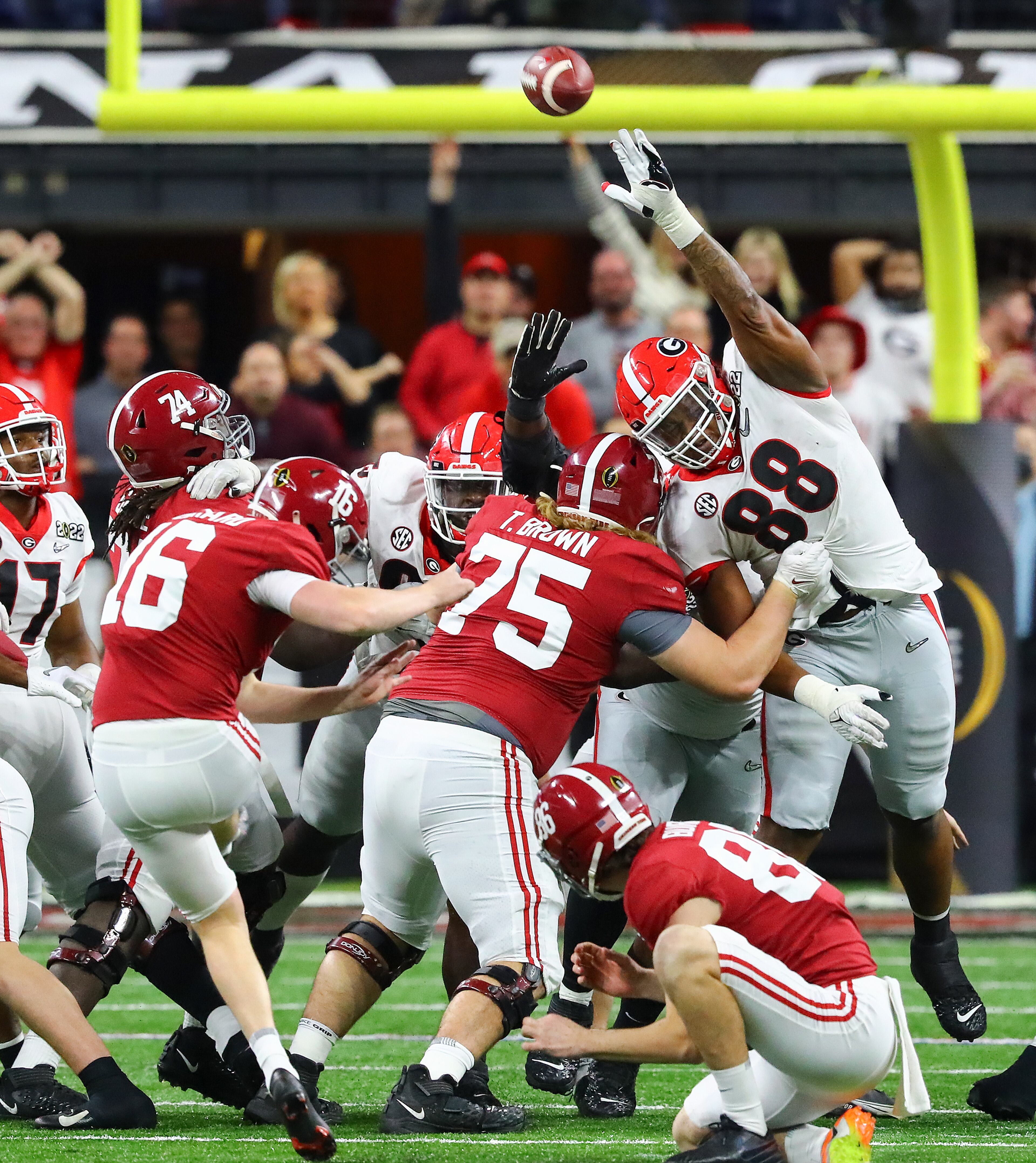 Georgia Bulldogs defensive lineman Jalen Carter (88) blocks an Alabama field goal attempt in the third quarter at the 2022 College Football Playoff National Championship between the Georgia Bulldogs and the Alabama Crimson Tide at Lucas Oil Stadium in Indianapolis on Monday, January 10, 2022. Curtis Compton / Curtis.Compton@ajc.com