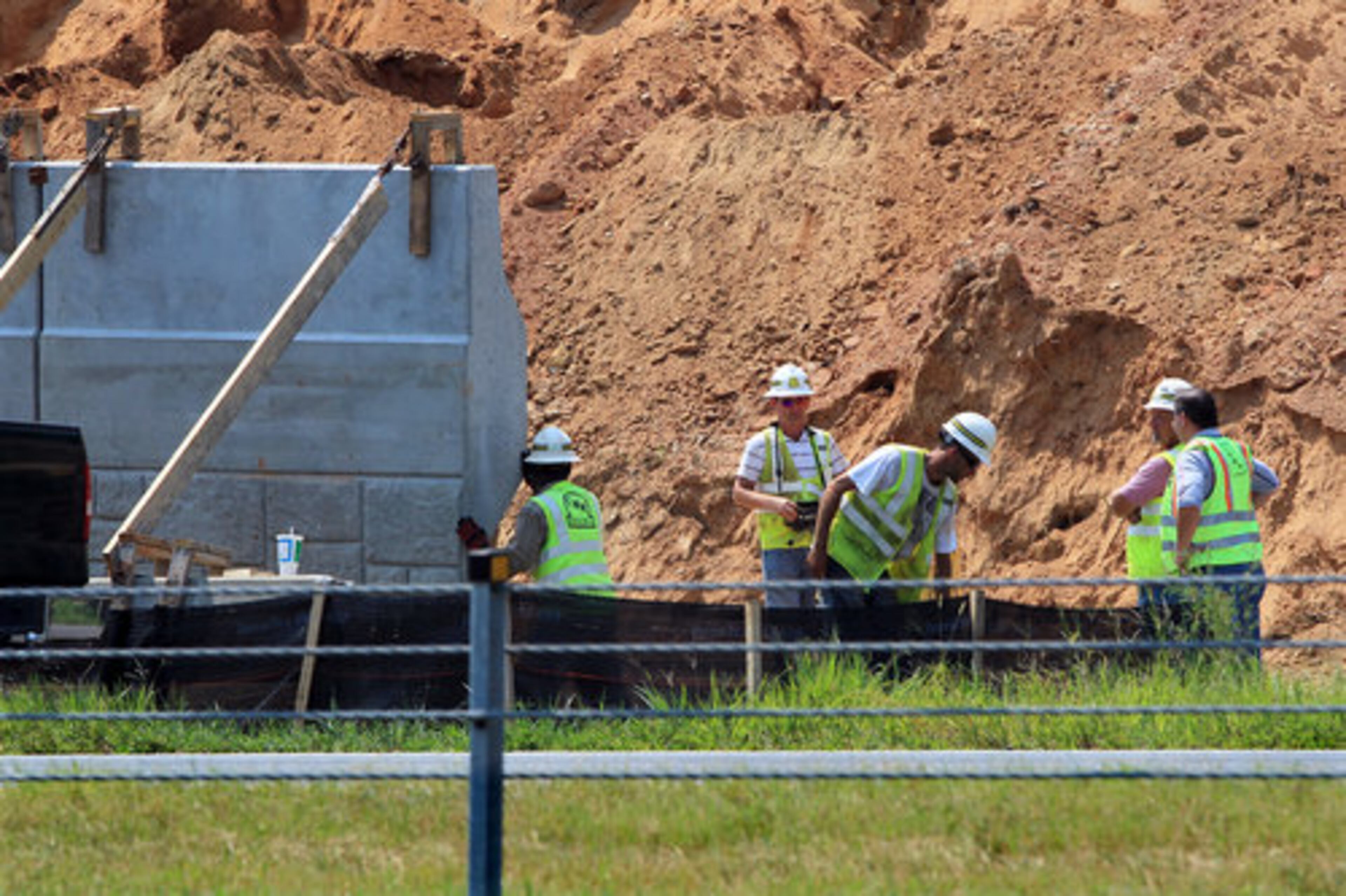 After the collapse, state Department of Transportation crews began trying to right the sections.