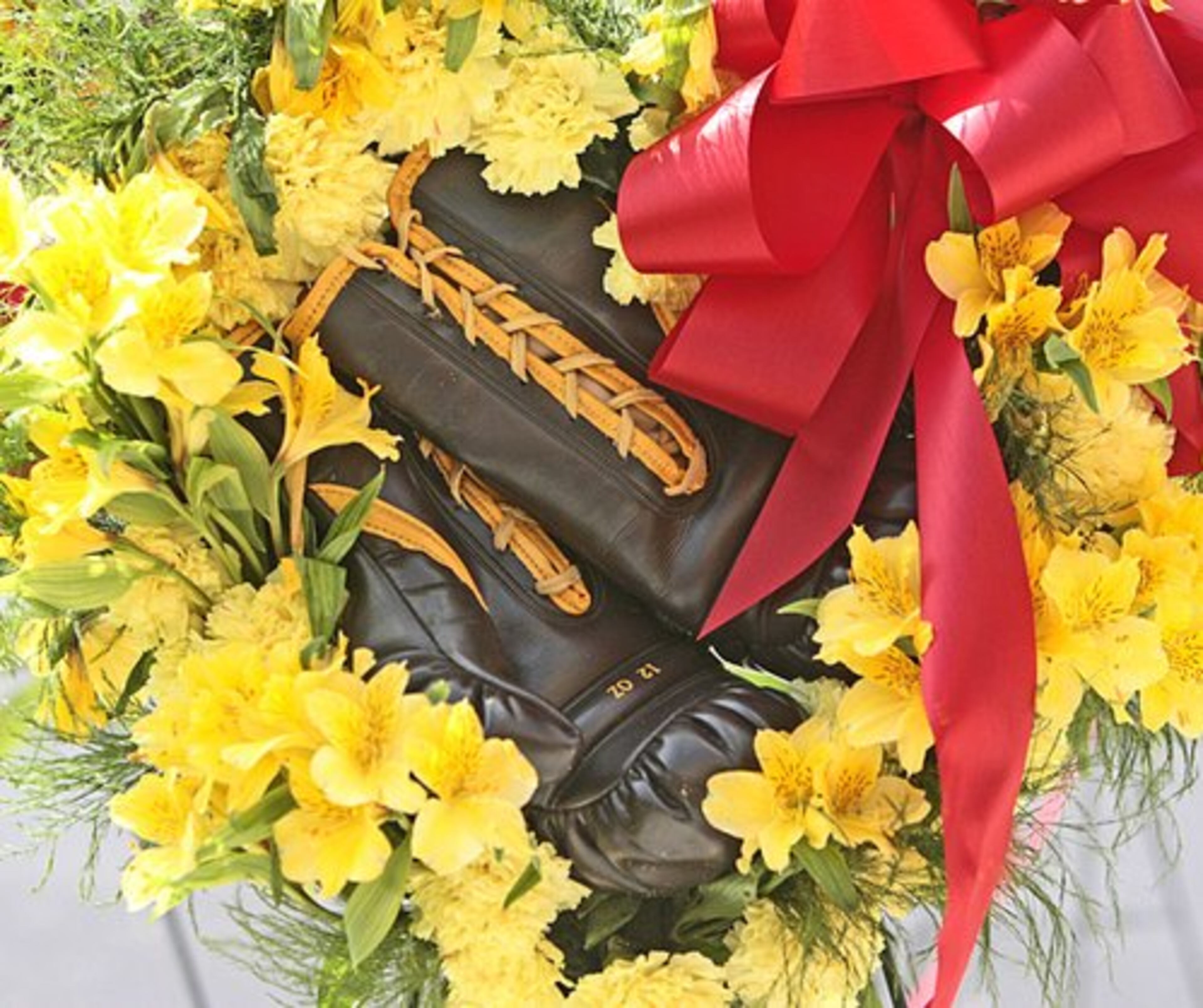 This bouquet for for champion boxer Vernon Forrest included a pair of boxing gloves.