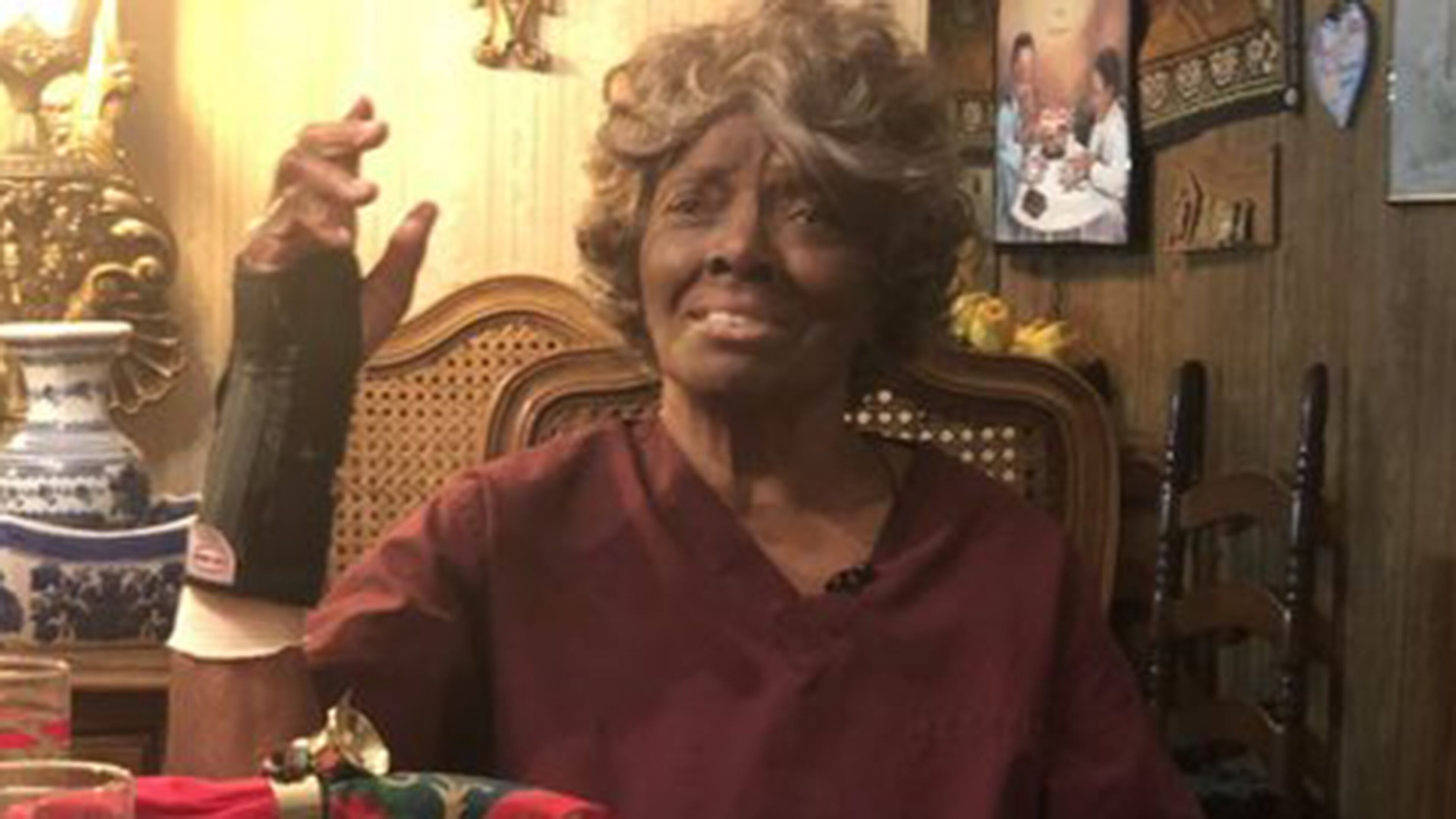 A 94-year-old woman forgives her daughter who attacked her.