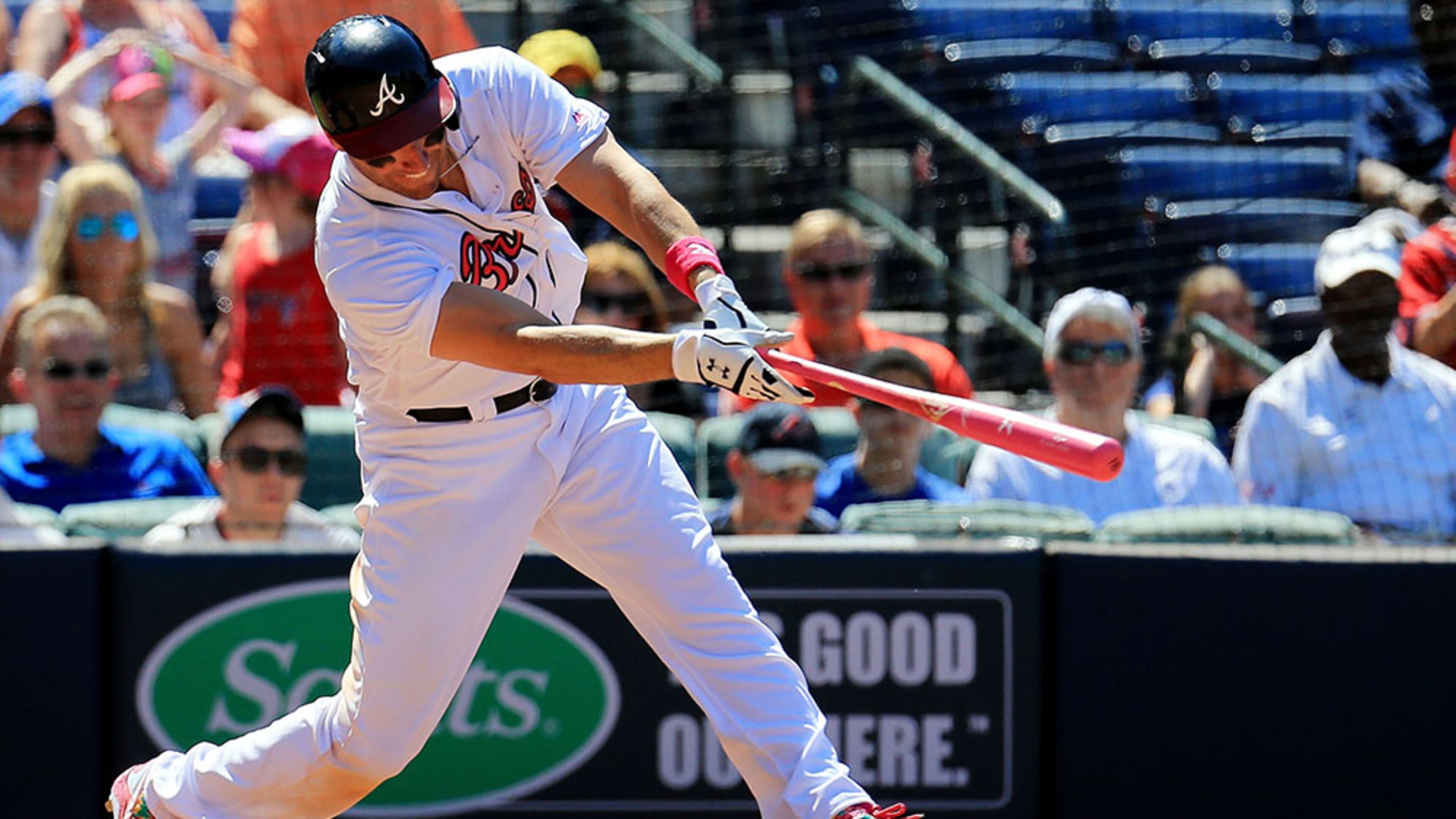 Braves outfielder Jeff Francoeur went 2-for-5 swining his pink bat against the Arizona Diamondbacks Sunday at Turner Field.
