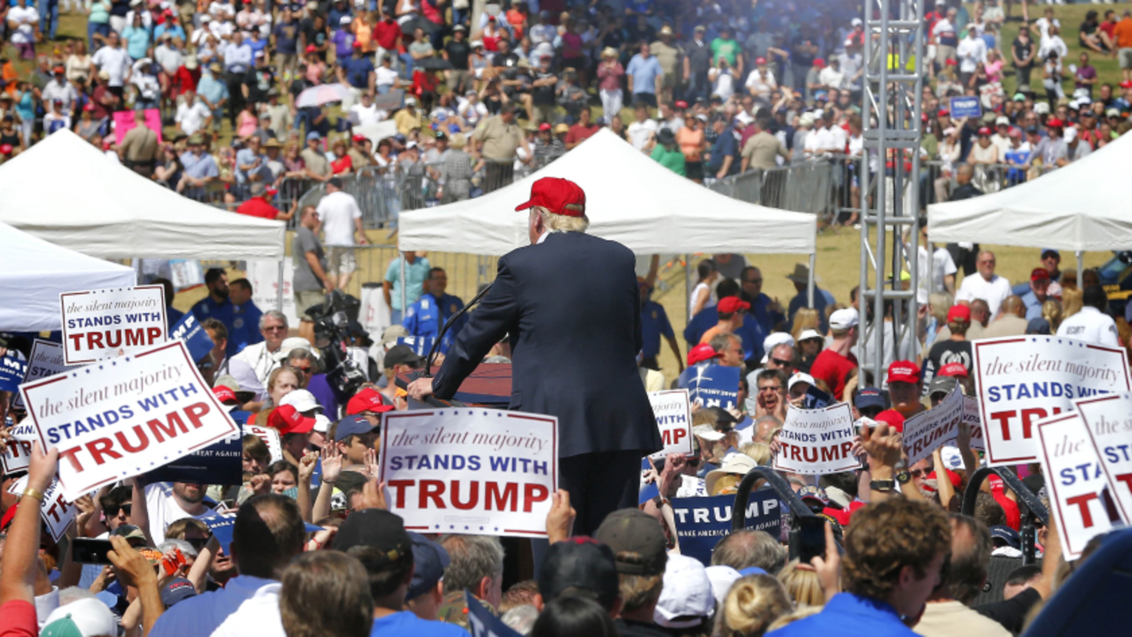 Republican presidential candidate Donald Trump speaks during a campaign rally, Saturday, March 19, 2016, in Fountain Hills, Ariz. (AP Photo/Matt York)
