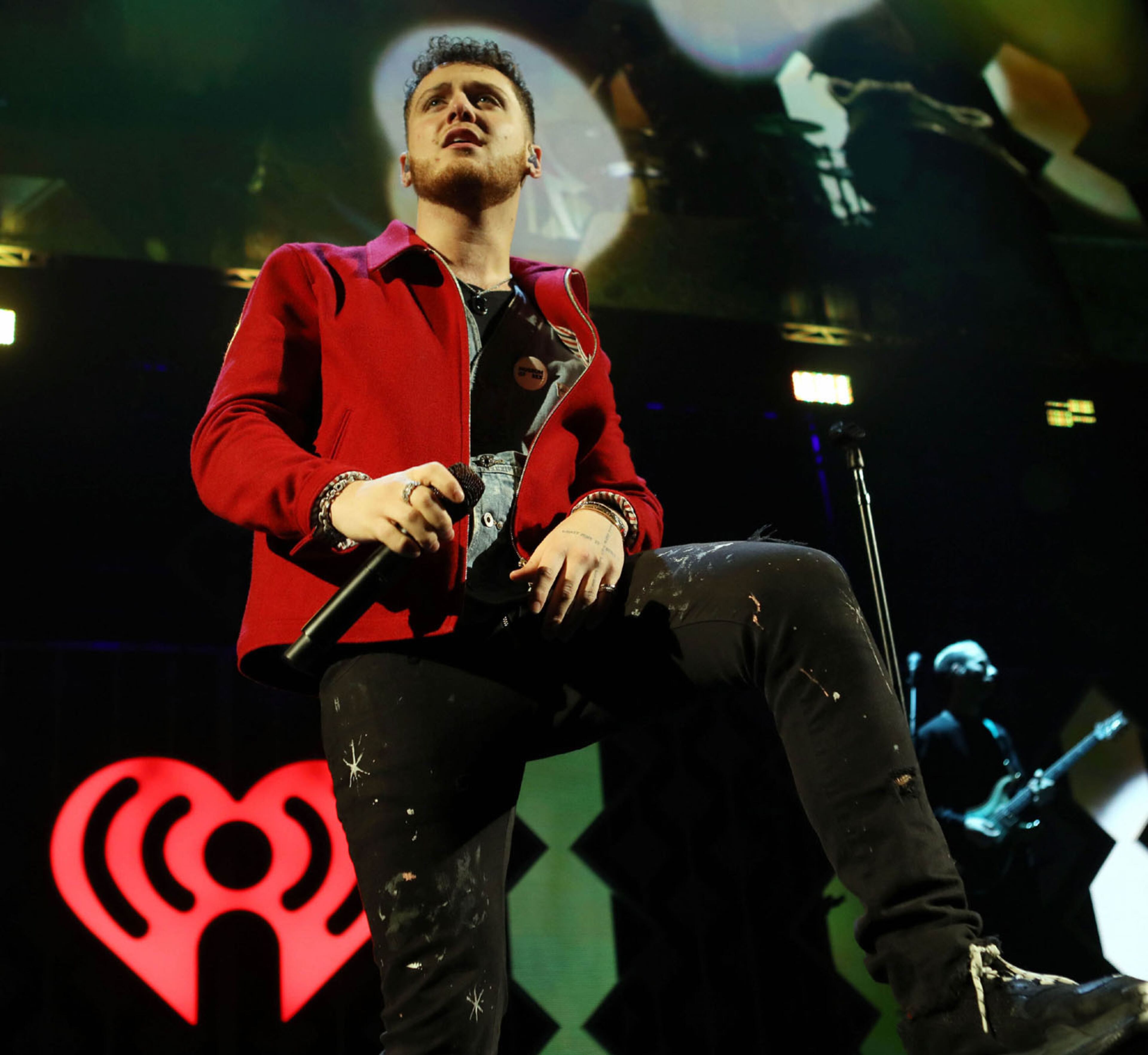 Bazzi performs at the Power 96.1 Jingle Ball 2018 at State Farm Arena on Friday, December 14, 2018. (Photo:
Robb Cohen Photography & Video /RobbsPhotos.com)