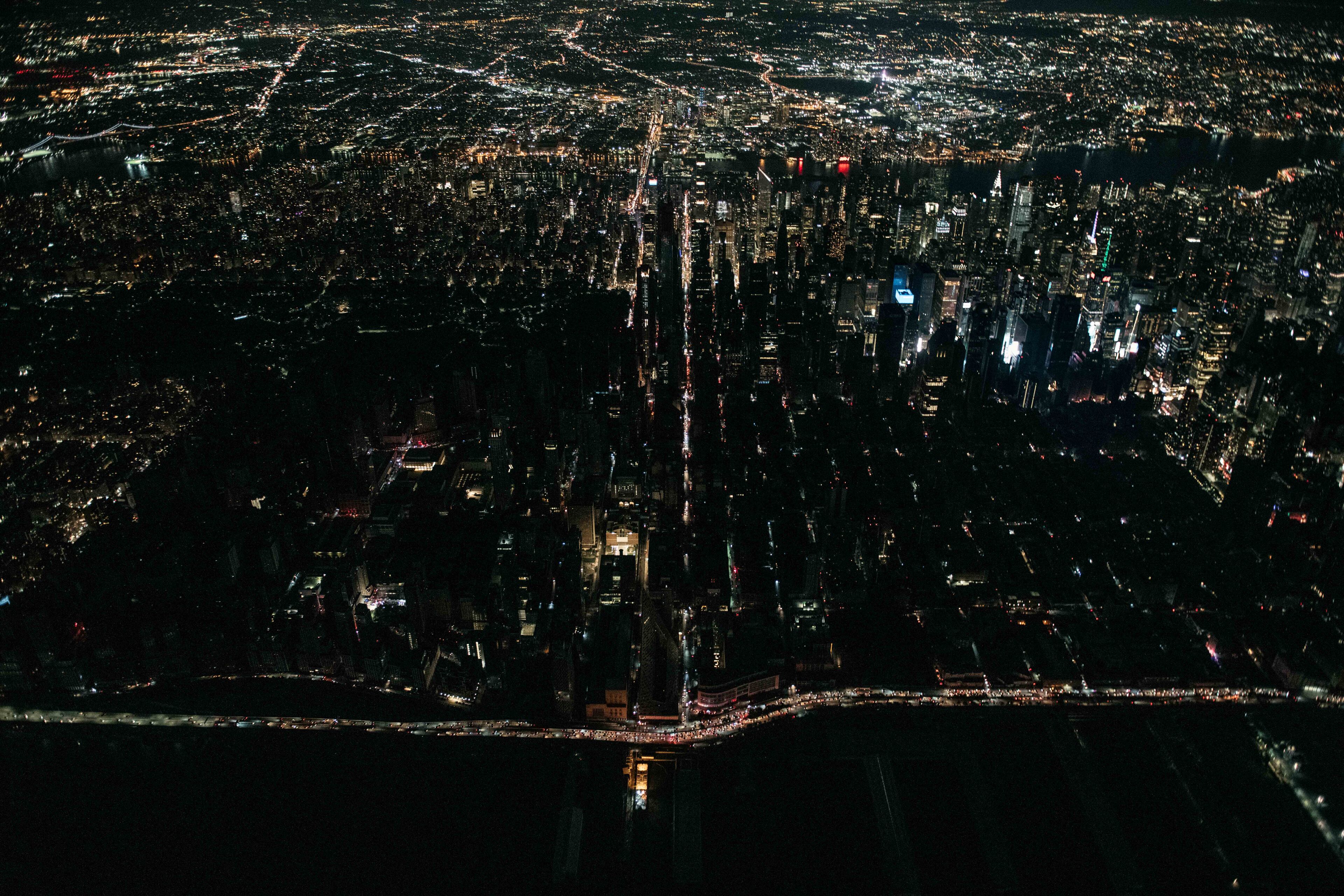 NEW YORK, NY - JULY 13: A large section of Manhattan's Upper West Side and Midtown neighborhoods are seen in darkness from above during a major power outage on July 13, 2019 in New York City. Thousands of New Yorkers are without power as a major outage left portions of Manhattan, including Times Square and the Upper West Side in the dark and disrupting subway service across the city. (Photo by Scott Heins/Getty Images)