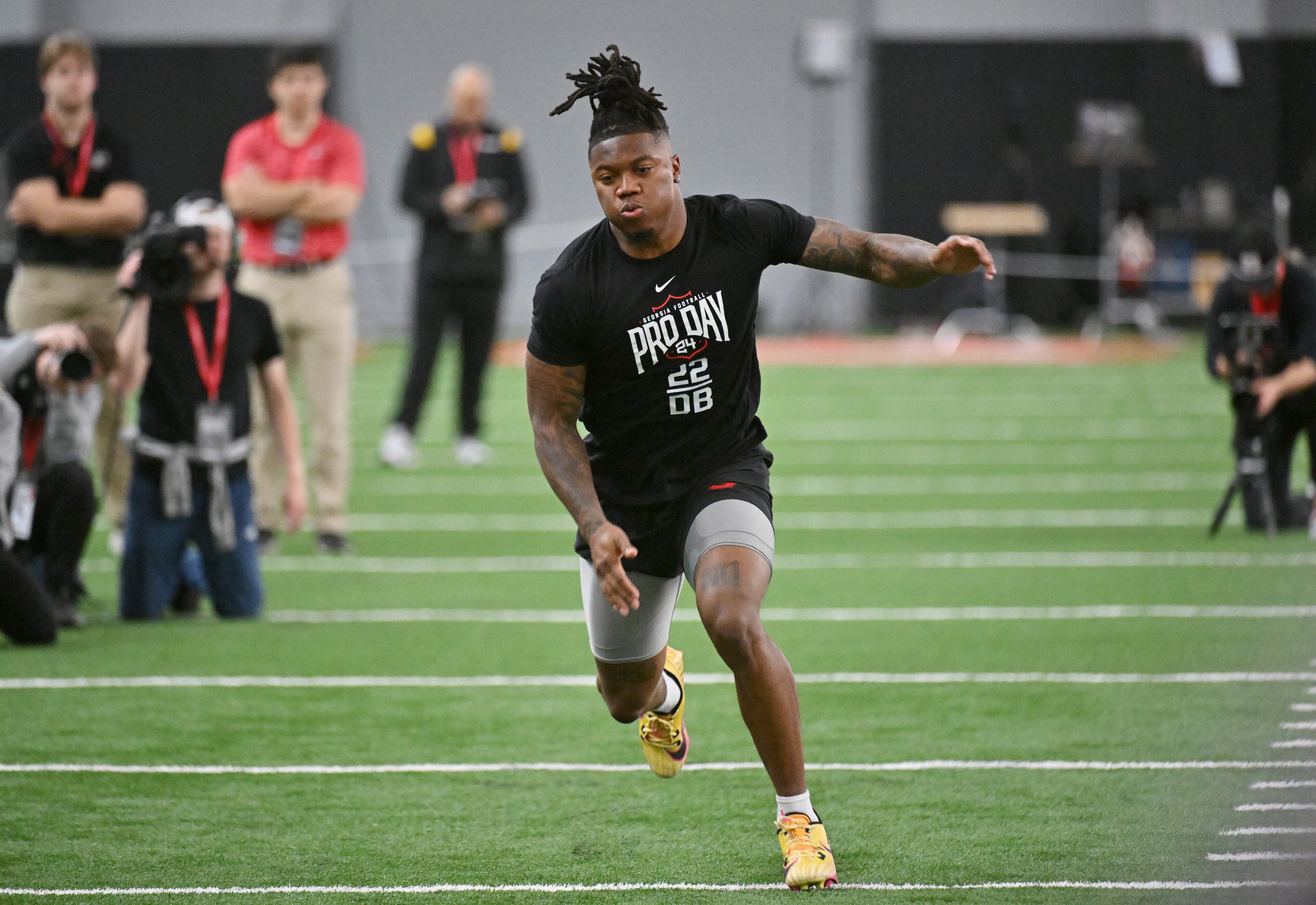 Georgia safety Javon Bullard runs a drill in front of coaches and scouts during Georgia Pro Day at Payne Indoor Athletic Facility, Wednesday, Mar. 13, 2024, in Athens. (Hyosub Shin / Hyosub.Shin@ajc.com)