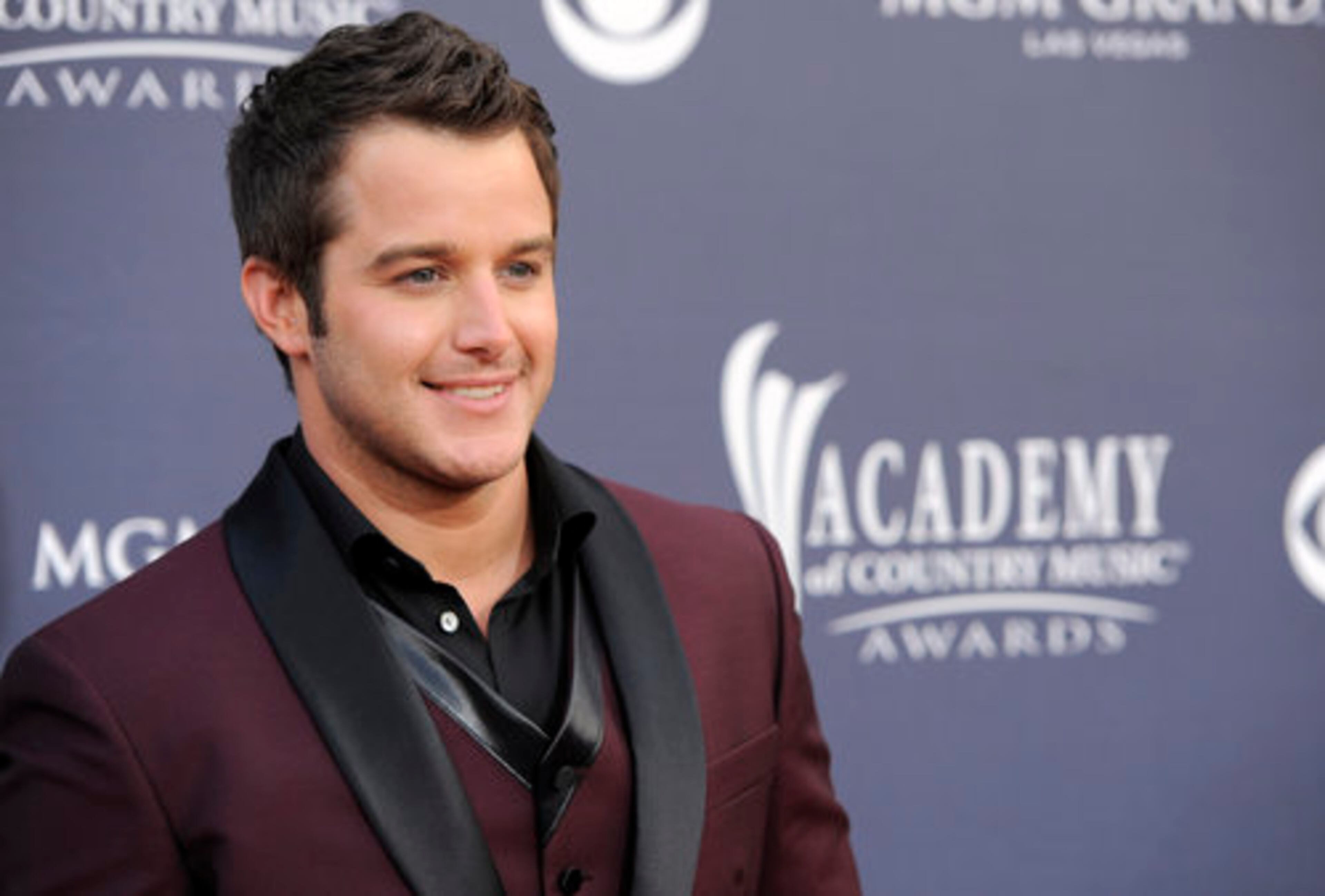 Easton Corbin arrives at the 46th Annual Academy of Country Music Awards in Las Vegas on Sunday, April 3, 2011.