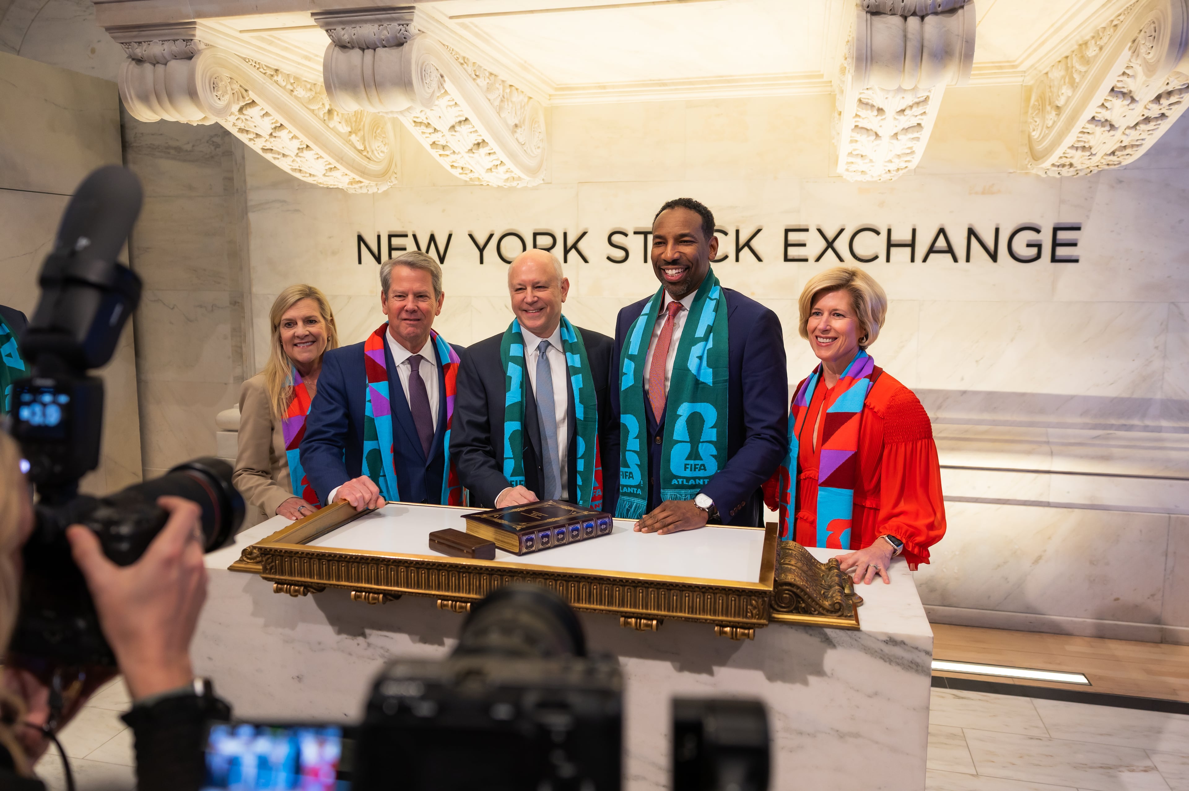 NYSE bell