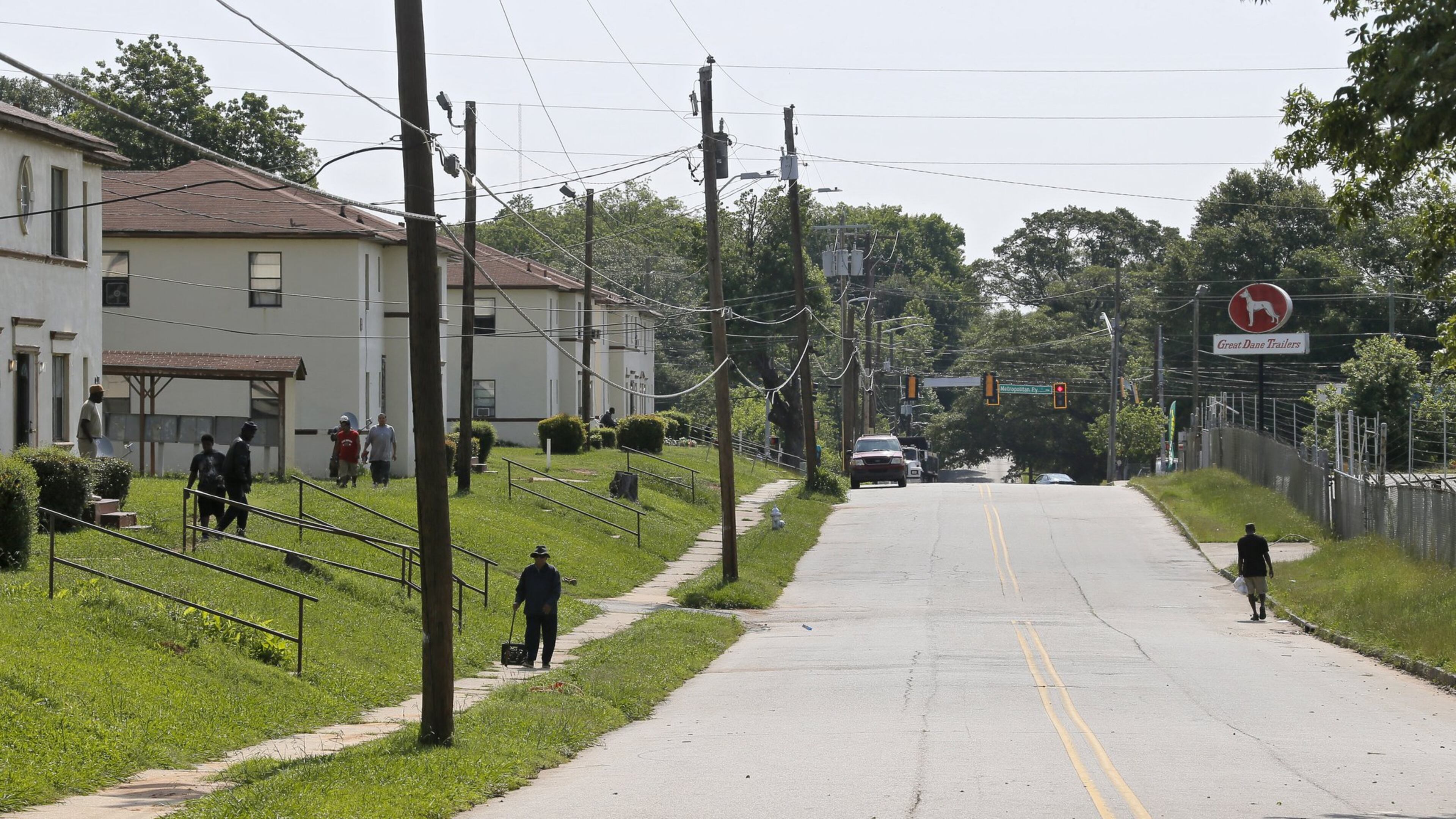 The Capitol View Apartments extend down University Avenue towards the entrance to the Westside Beltline Trail. Housing prices have been going up in the area. BOB ANDRES /BANDRES@AJC.COM