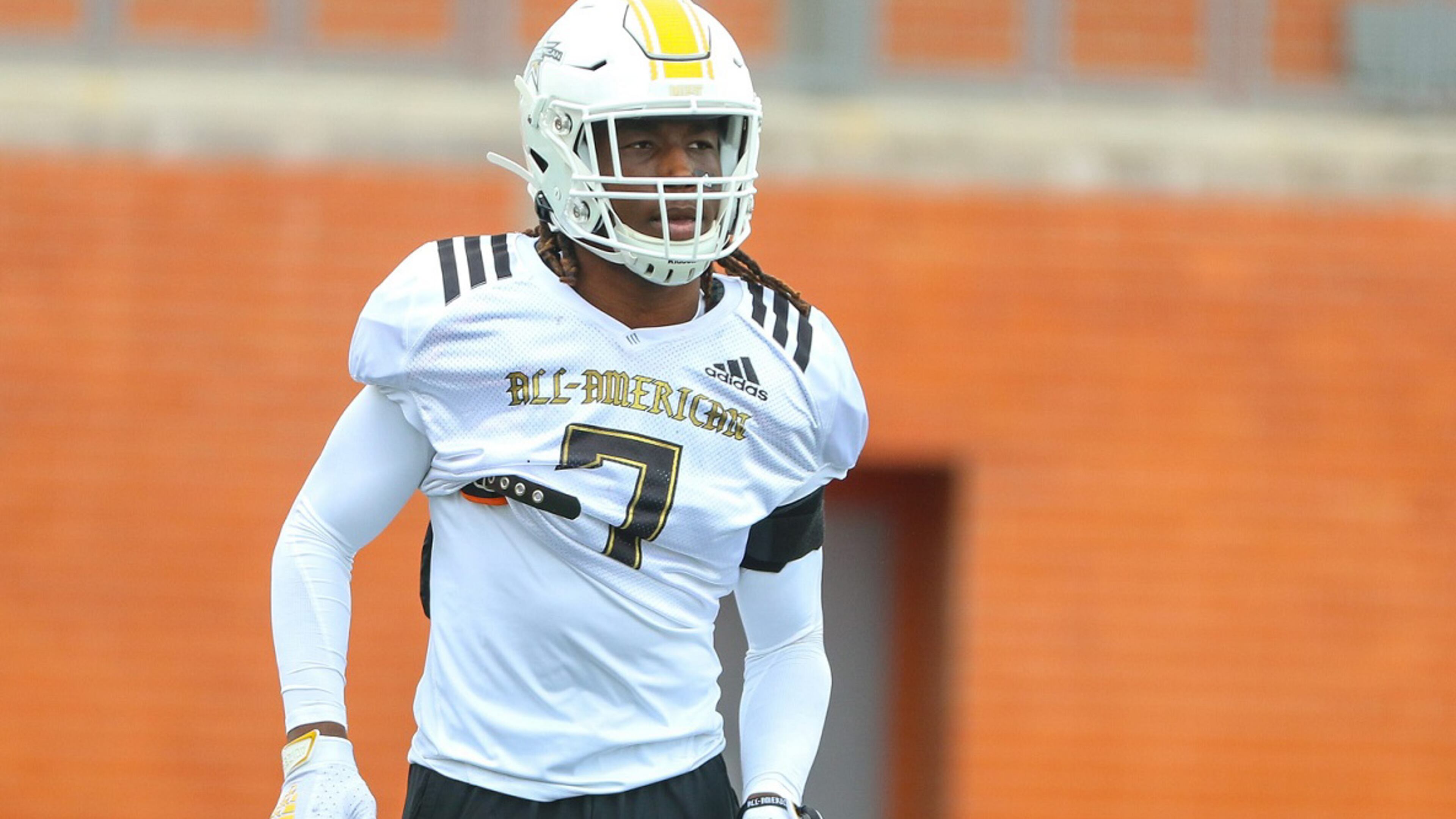 Kelee Ringo, a cornerback from Scottsdale, Arizona, revealed Saturday at the U.S. Army All-American Bowl, that he chose to play football at Georgia.