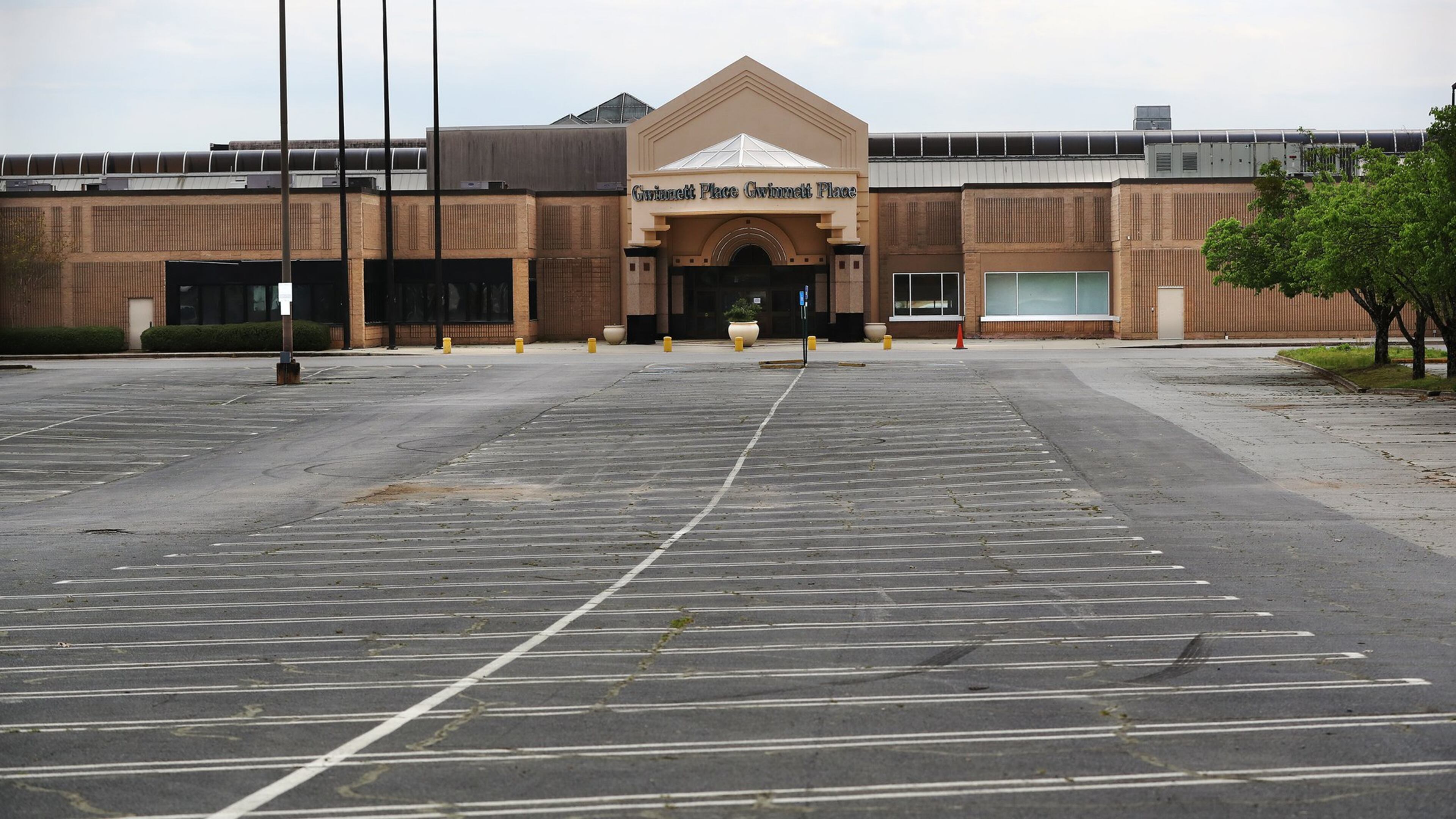 Gwinnett Place Mall is near a former Dave & Buster’s that will become warehouses. Curtis Compton ccompton@ajc.com AJC FILE PHOTO