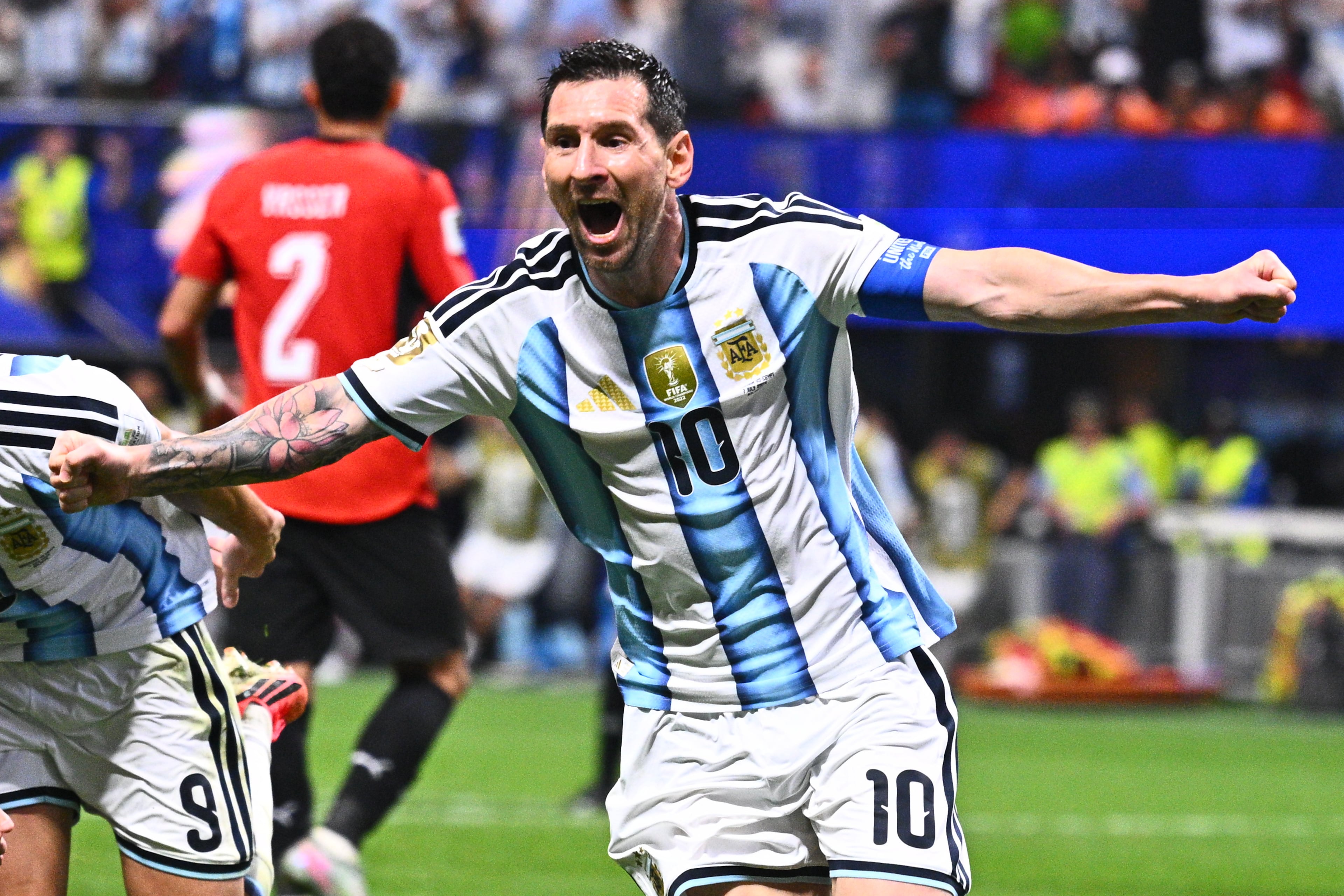 Lionel Messi is 5'7," which is the height of champions. (AP)