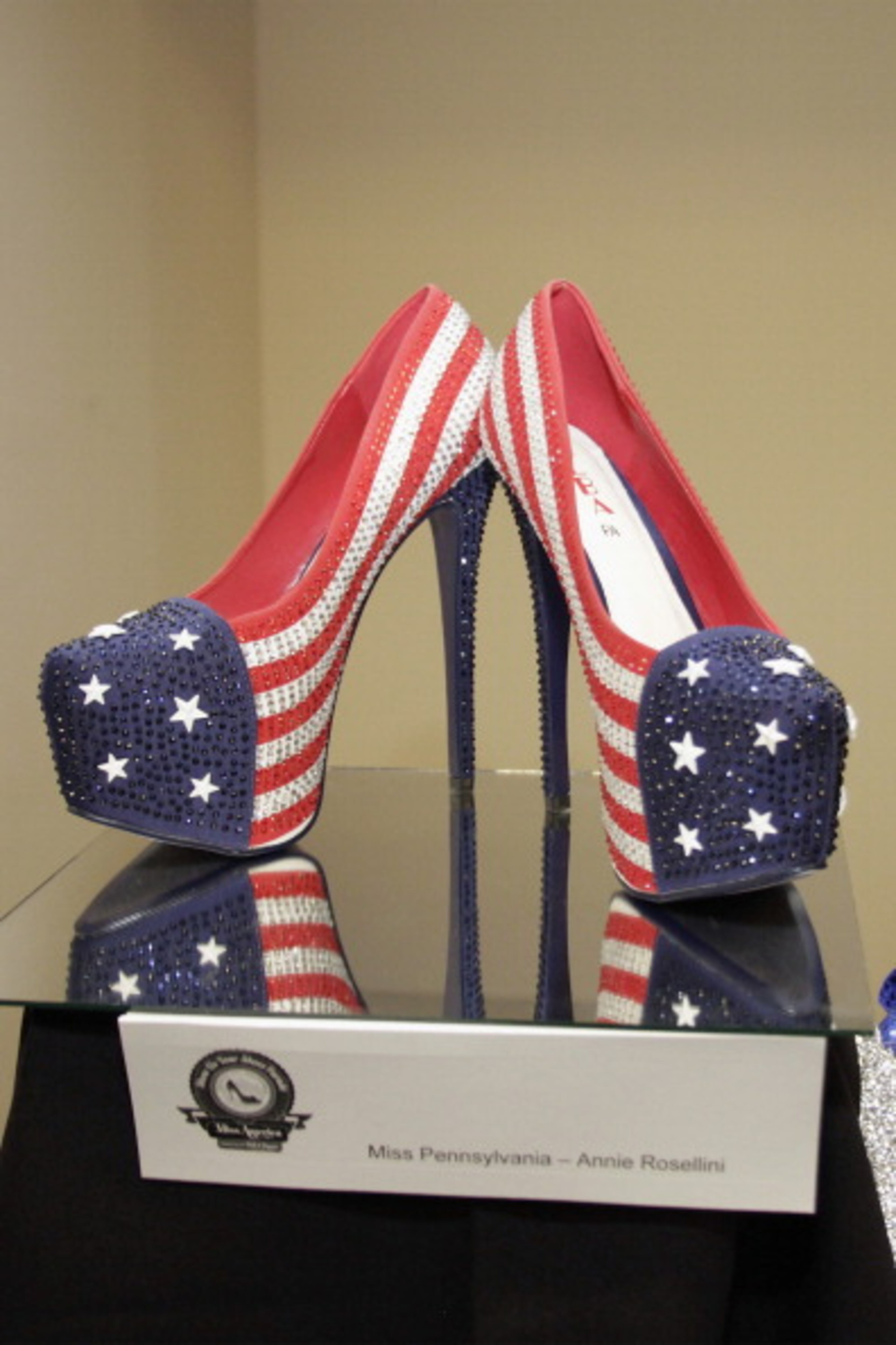 ATLANTIC CITY, NJ - SEPTEMBER 10: Miss America contestants parade shoes were presented to those who attends 2014 Miss America News Conference And Parade Shoes Unveilign at Atlantic City Boardwalk Hall on September 10, 2013 in Atlantic City, New Jersey. (Photo by Donald Kravitz/Getty Images)