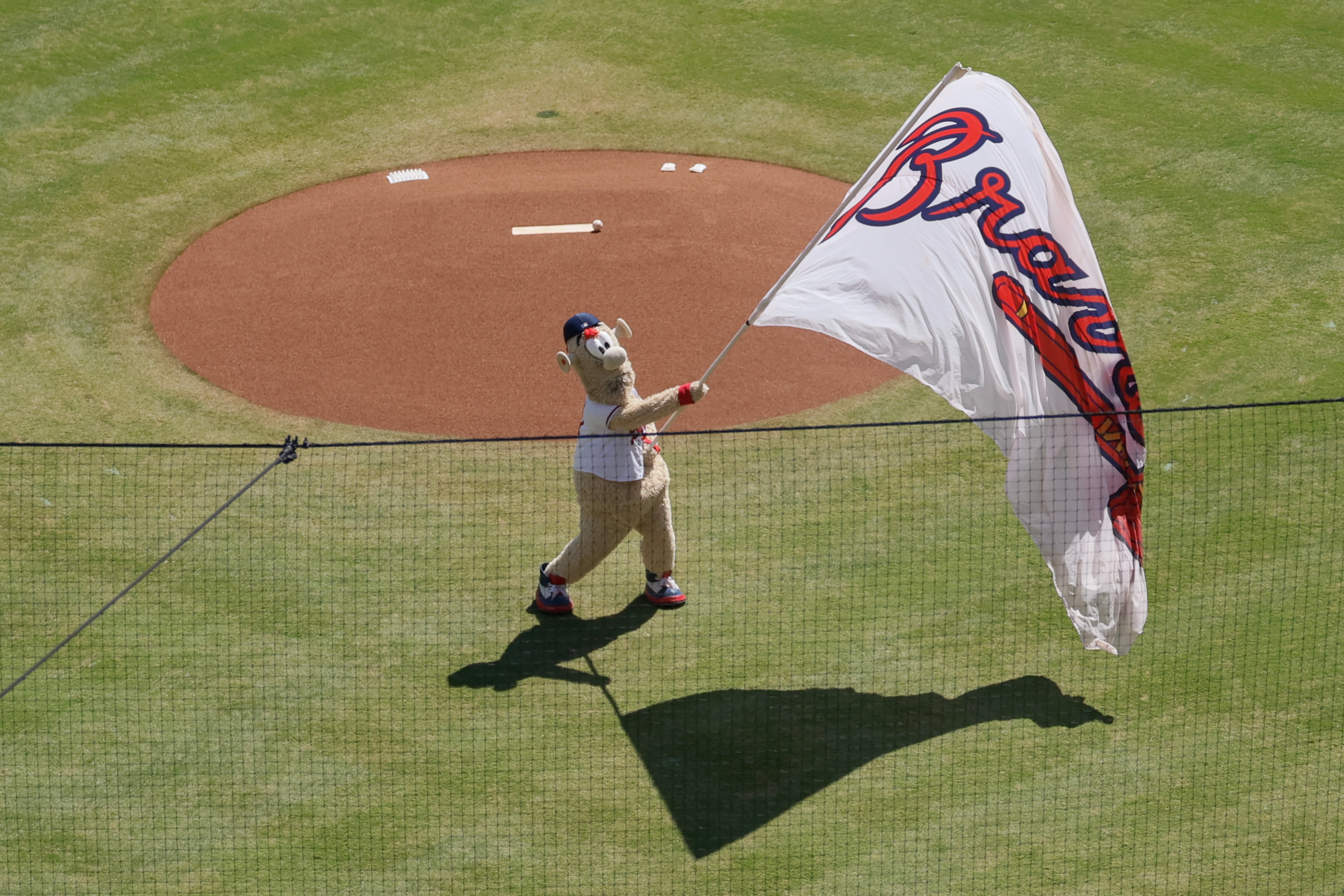 Blooper warms up the crowd before Game 1 of a MLB National League Wild Card playoff series between the Atlanta Braves and the Philadelphia Phillies, Tuesday, Sept. 29, 2026, in Atlanta. (Miguel Martinez/AJC)