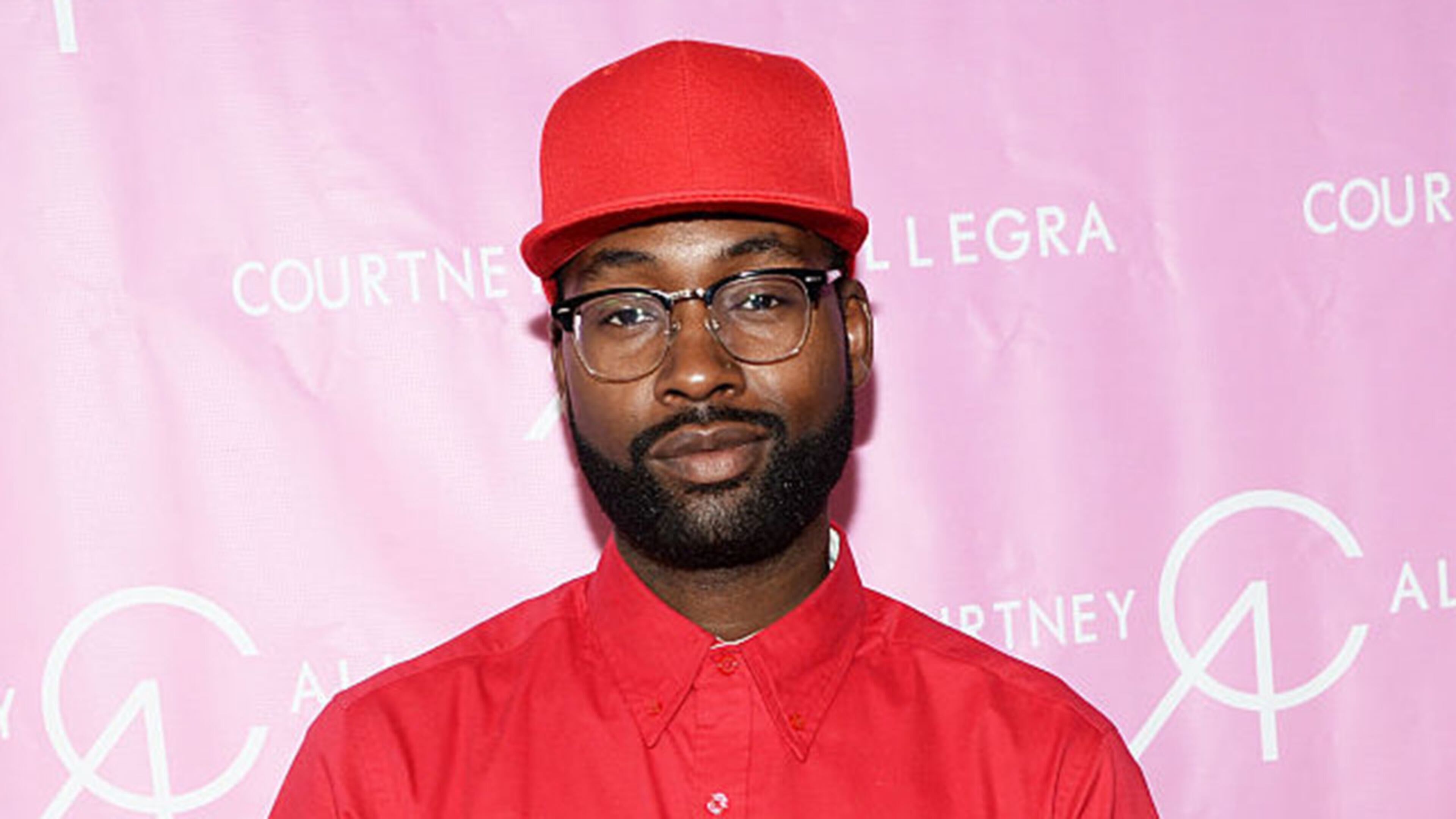 Fashion designer Mychael Knight has died at age 39.