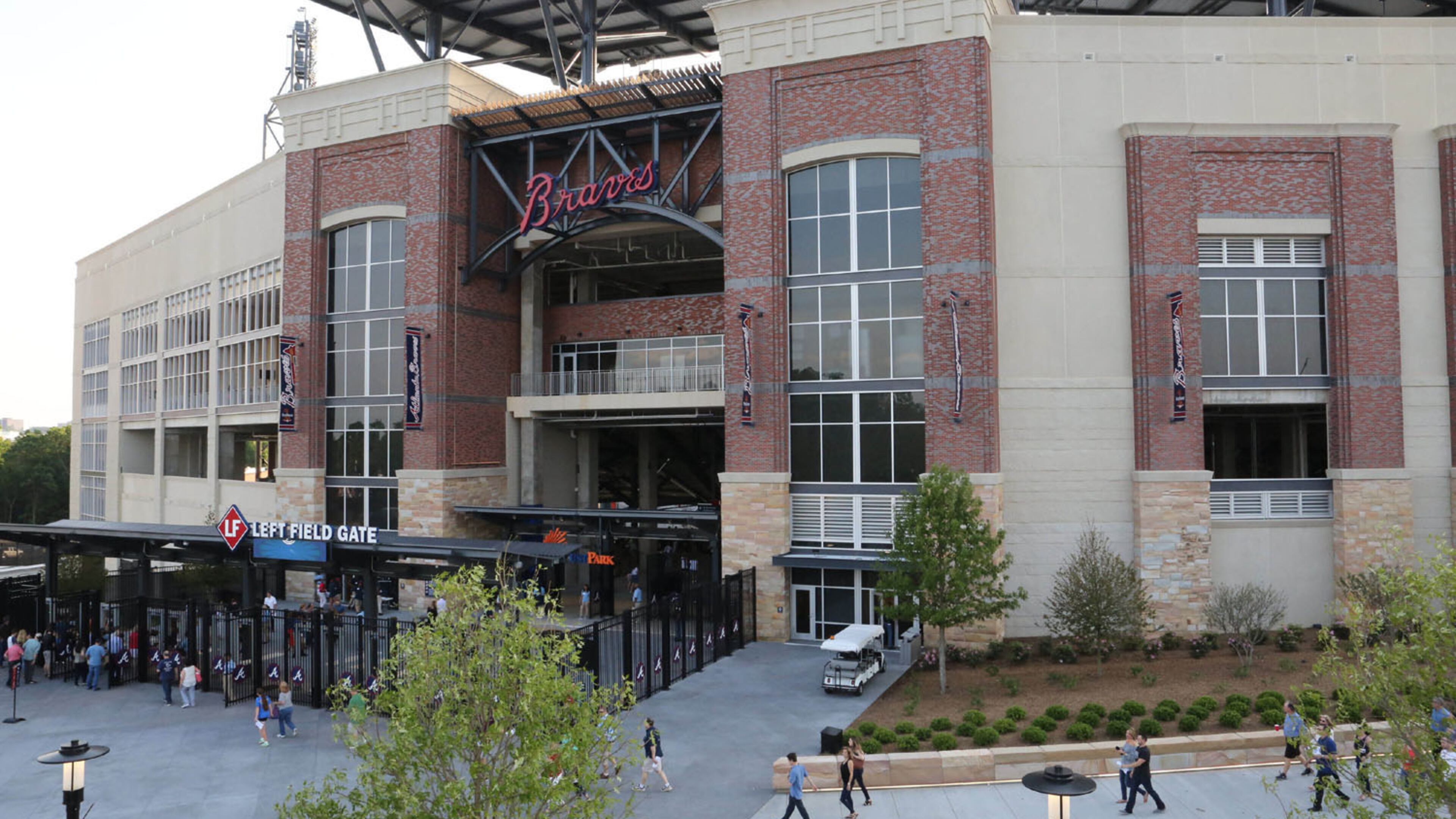 Hours before Billy Joel took the stage at SunTrust Park on Friday, fans began filtering into the stadium area. Photo: Robb Cohen Photography & Video /RobbsPhotos.com