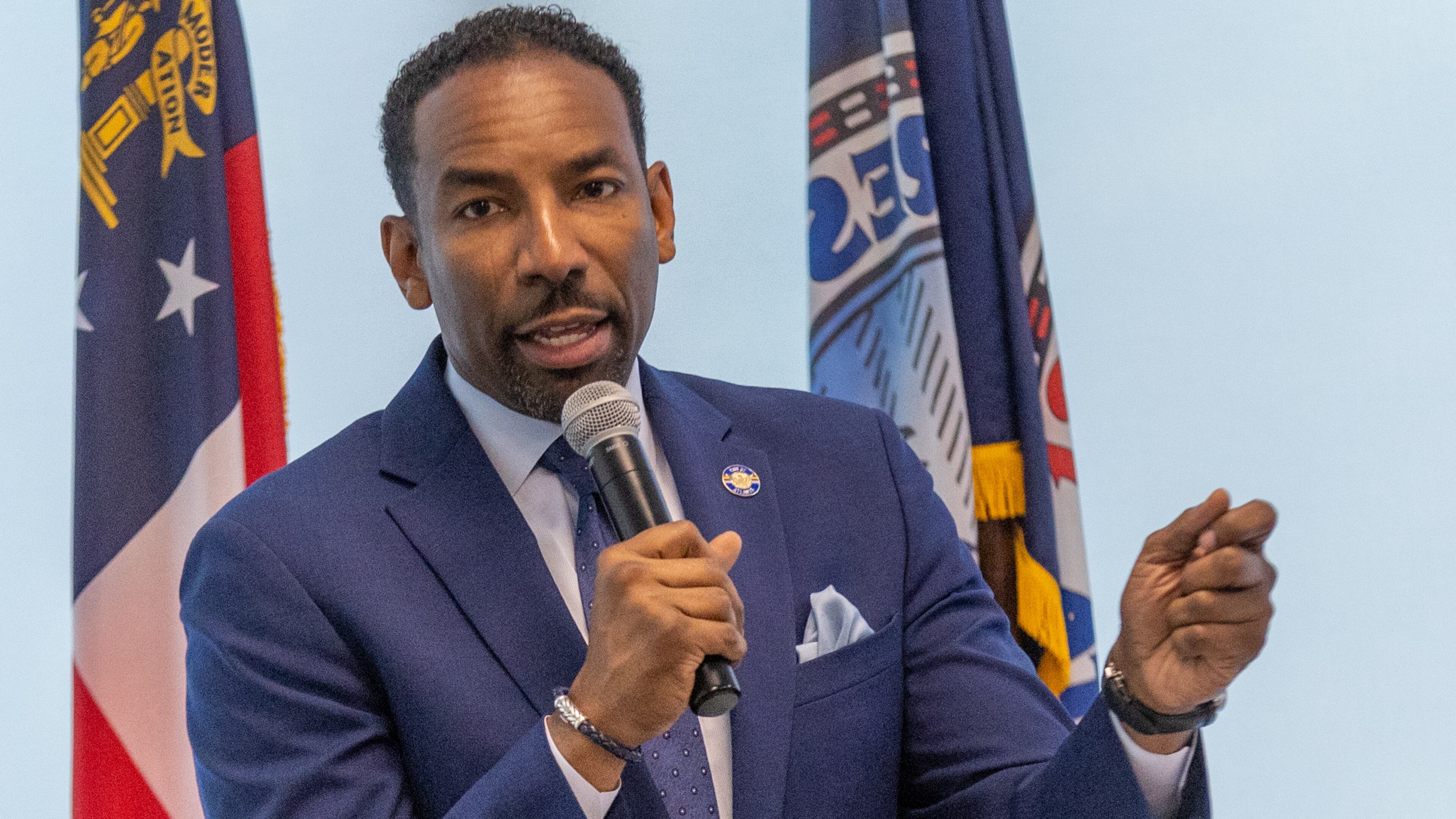 Atlanta Mayor Andre Dickens talks about his public safety plans at an interfaith breakfast at the Martin Luther King Jr Recreation Center And Aquatic Center Thursday, Oct 06, 2022. Steve Schaefer/steve.schaefer@ajc.com)