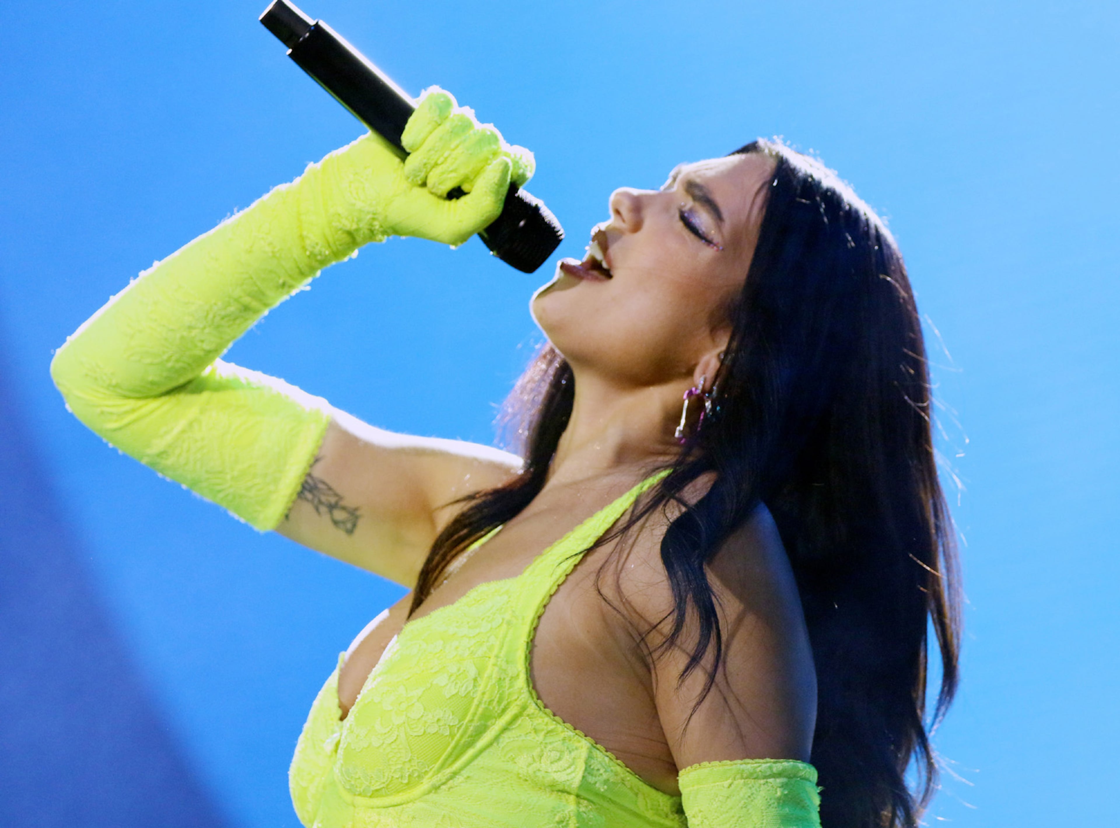 Dua Lipa performs "Physical" at sold-out State Farm Arena in Atlanta on Saturday, February 12, 2022. The Future Nostalgia tour stop featured Caroline Polachek and Lolo Zouai opening. (Photo: Robb Cohen for The Atlanta Journal-Constitution)