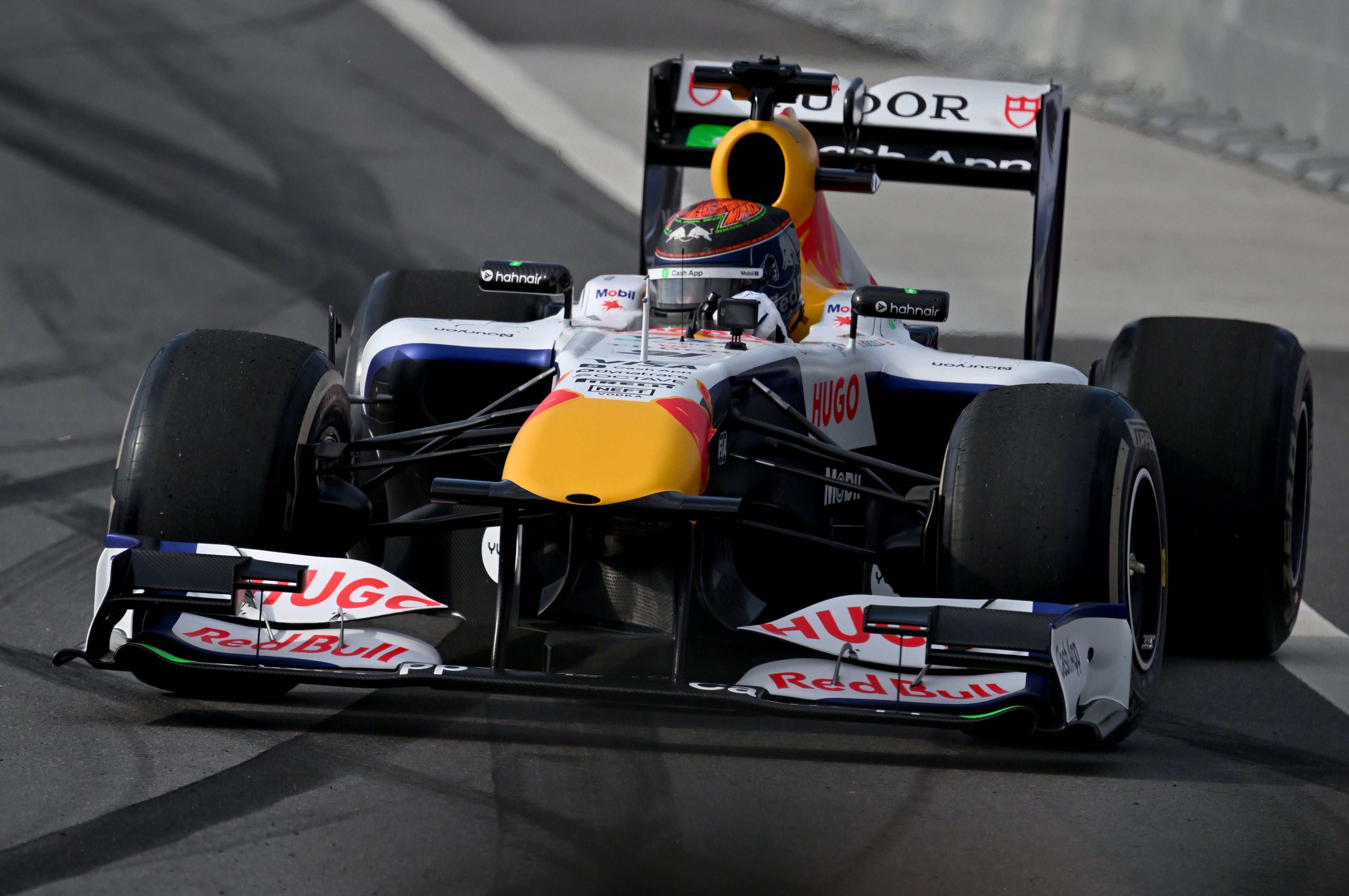 Formula 1 demo brings motorsports to Summerhill neighborhood