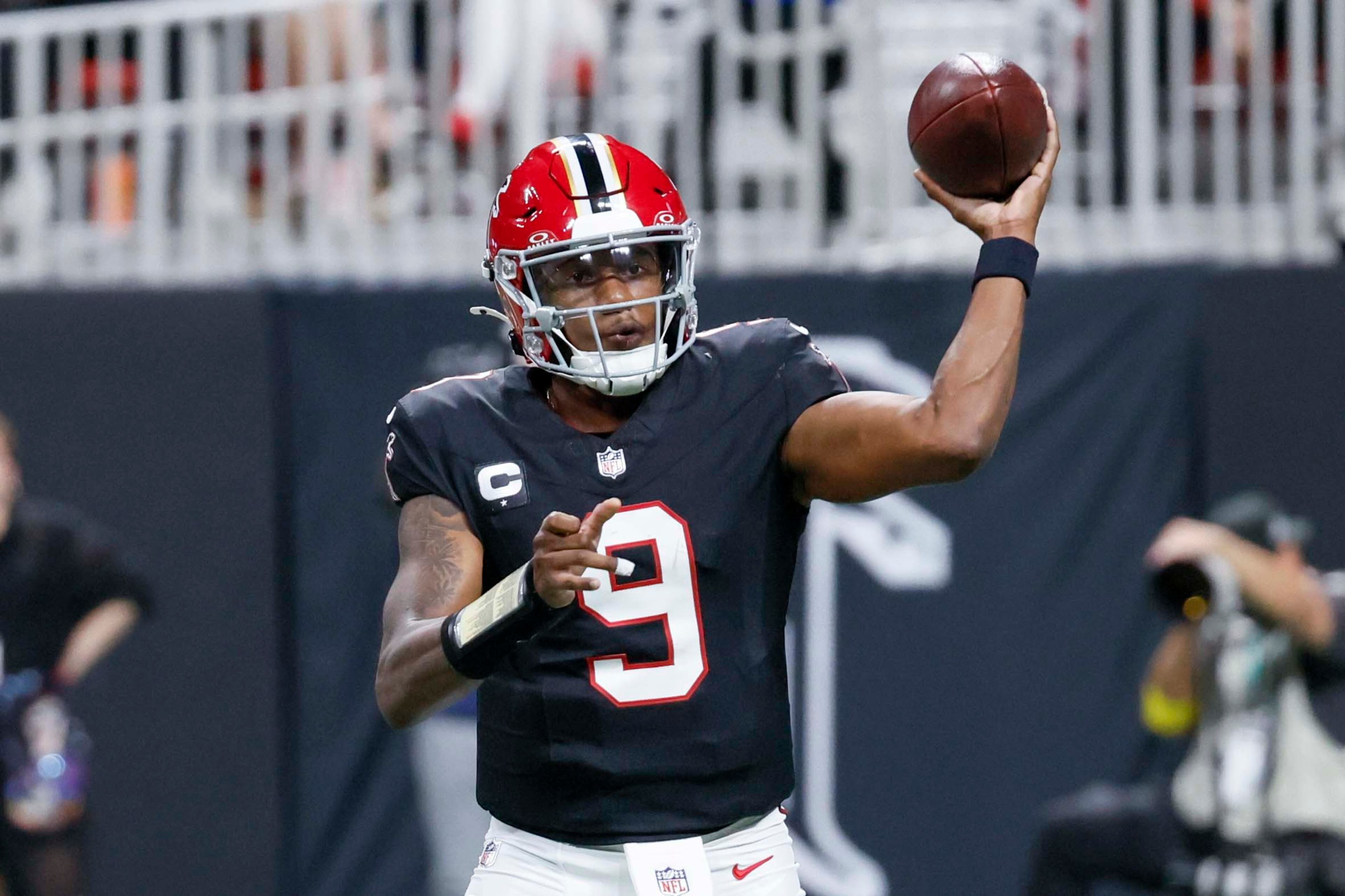 Atlanta Falcons quarterback Michael Penix Jr. (9) attempts a pass in the second half of an NFL game against the Buffalo Bills at Mercedes-Benz Stadium in Atlanta on Monday, October 13, 2025.
(Miguel Martinez/ AJC)
