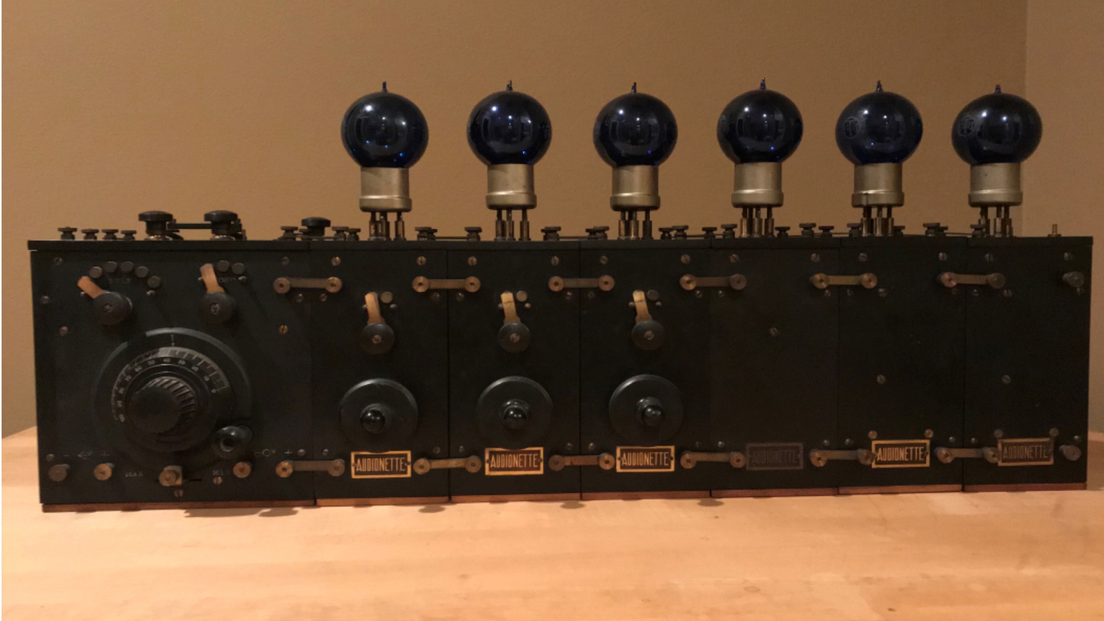 This radio looks a bit odd, but it might be valuable. (Handout)