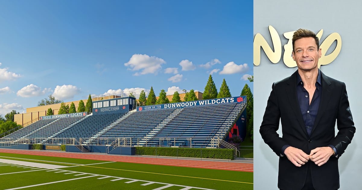 Das Ryan Seacrest Stadium soll nächstes Jahr an der Dunwoody High School ...