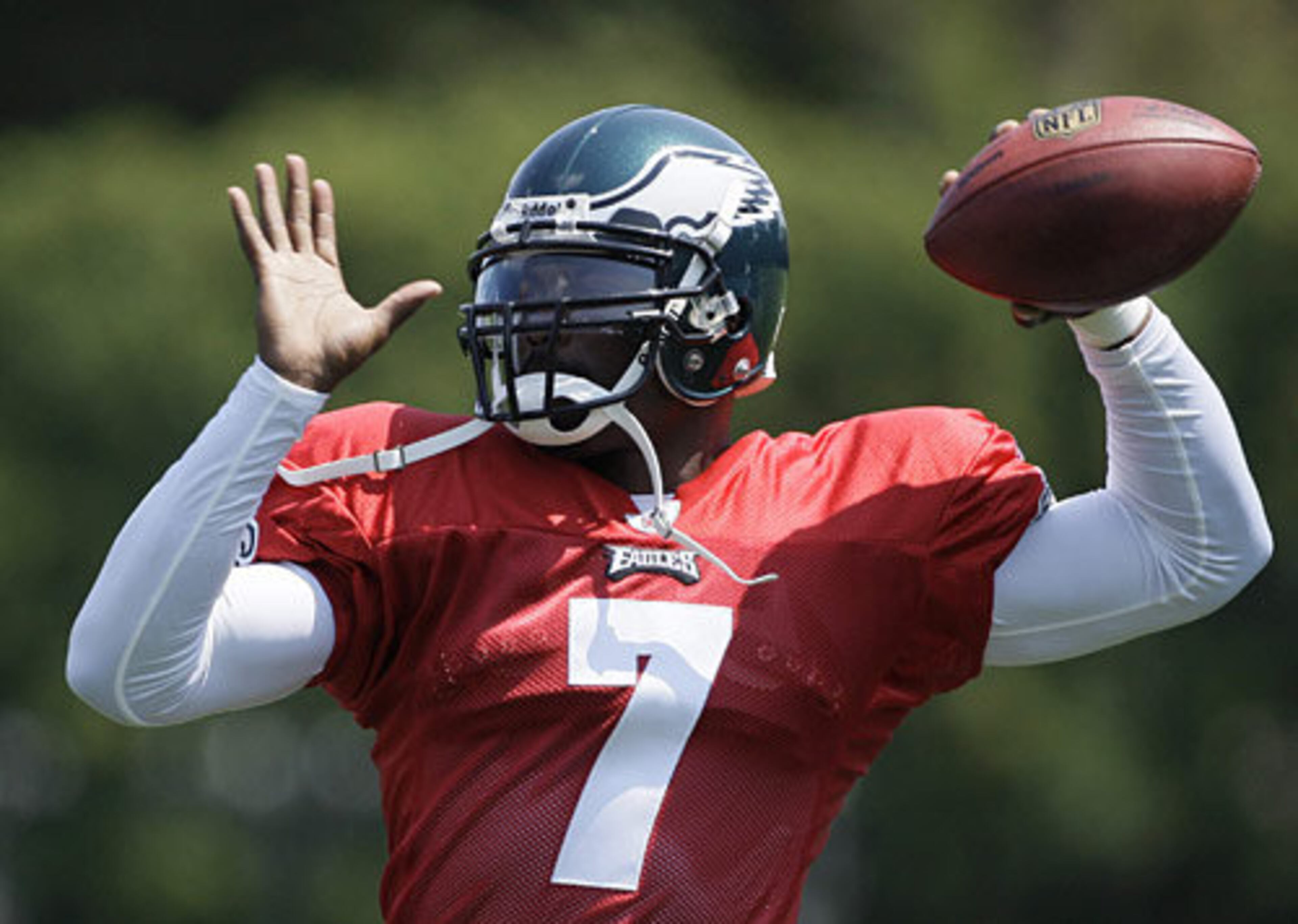 On Thursday, the Philadelphia Eagles signed former Atlanta Falcons QB Michael Vick to a two-year deal that could net him $6 million.