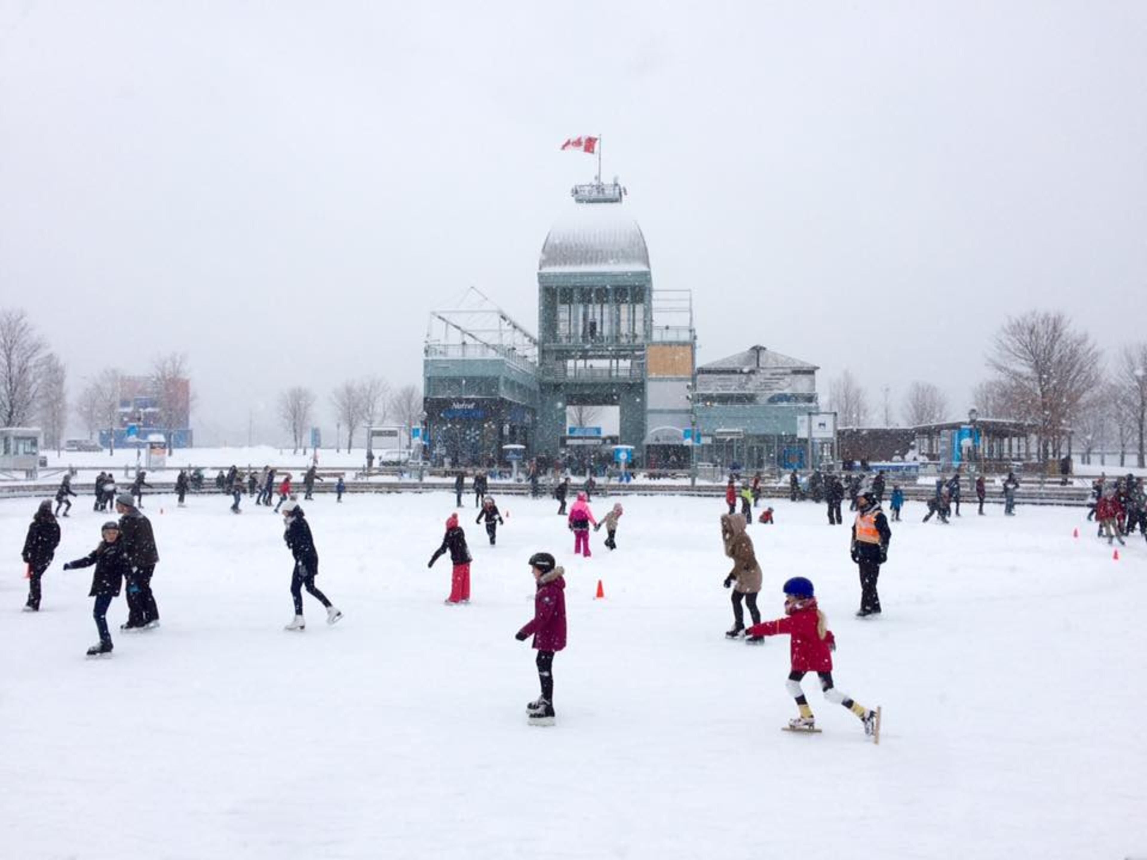 When it snows in Montreal, people go ice skating. When it snows down here people risk sitting in their cars overnight. Photo: Charles Gay V