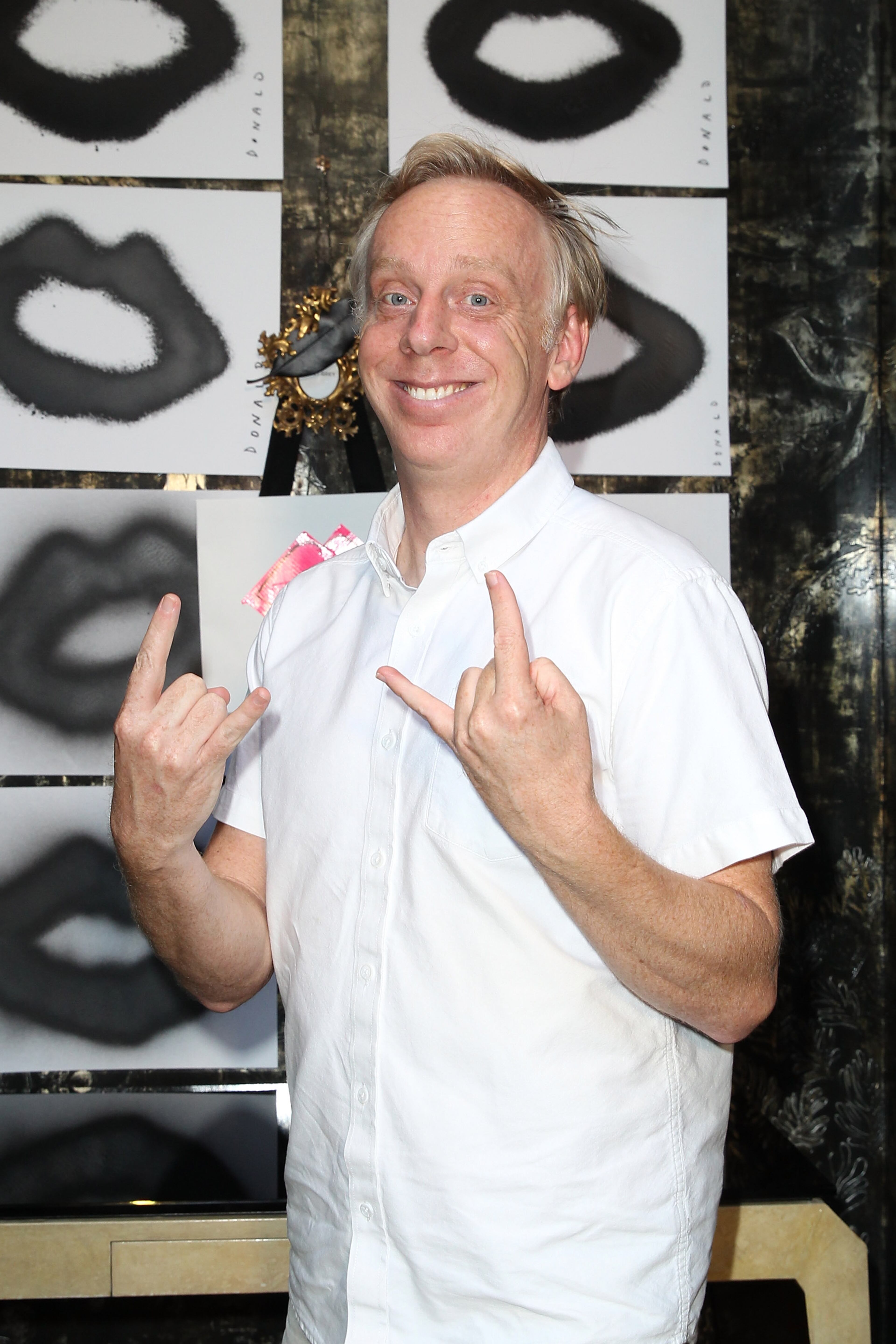 LOS ANGELES, CA - AUGUST 20: Mike White attends the Cassandra Huysentruyt Grey Hosts Artist In Residence Donald Robertson Tt VIOLET GREY Melrose Place on August 20, 2014 in Los Angeles, California. (Photo by Jonathan Leibson/Getty Images for VIOLET GREY)