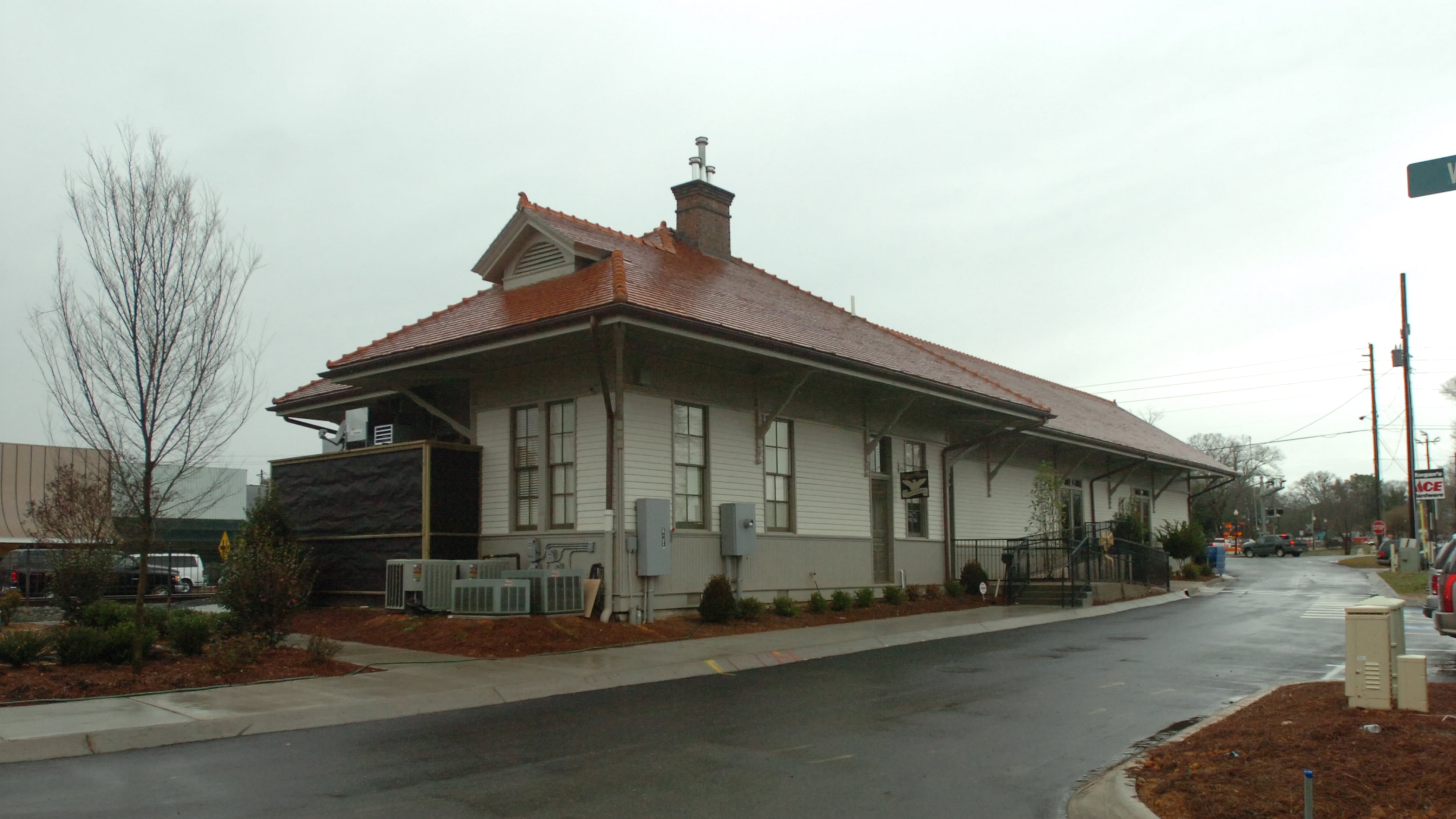 070105 - Woodstock, GA -- The old historic train depot in downtown Woodstock shown on Friday January 5, 2007. Woodstock and the train depot was selected by Republican George Bush as the place to kick off his 1992 presidential re-election campaign. The rally drew 25,000 people. (FRANK NIEMEIR / AJC Staff)
